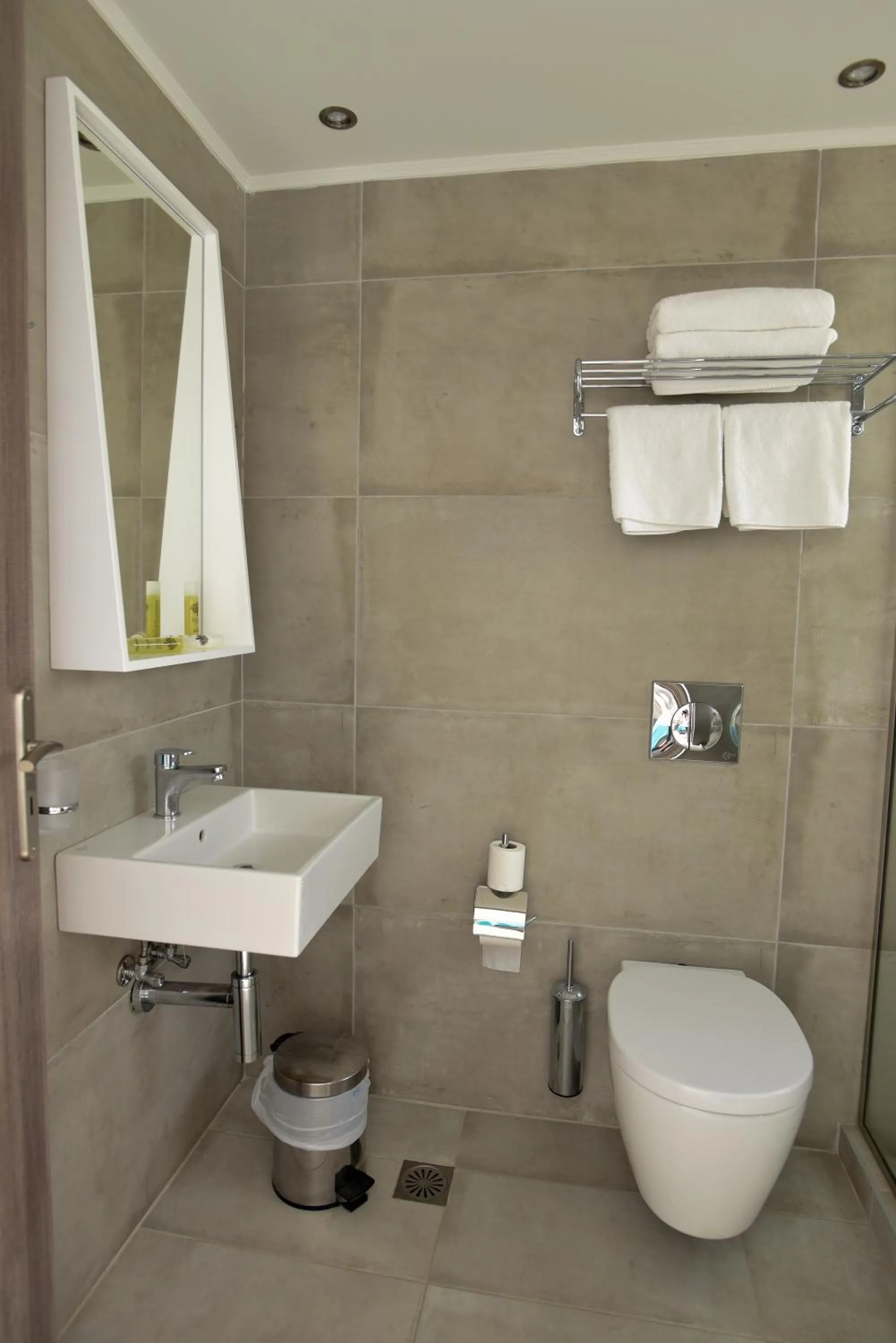 Bathroom in Blue Horizon Apartments