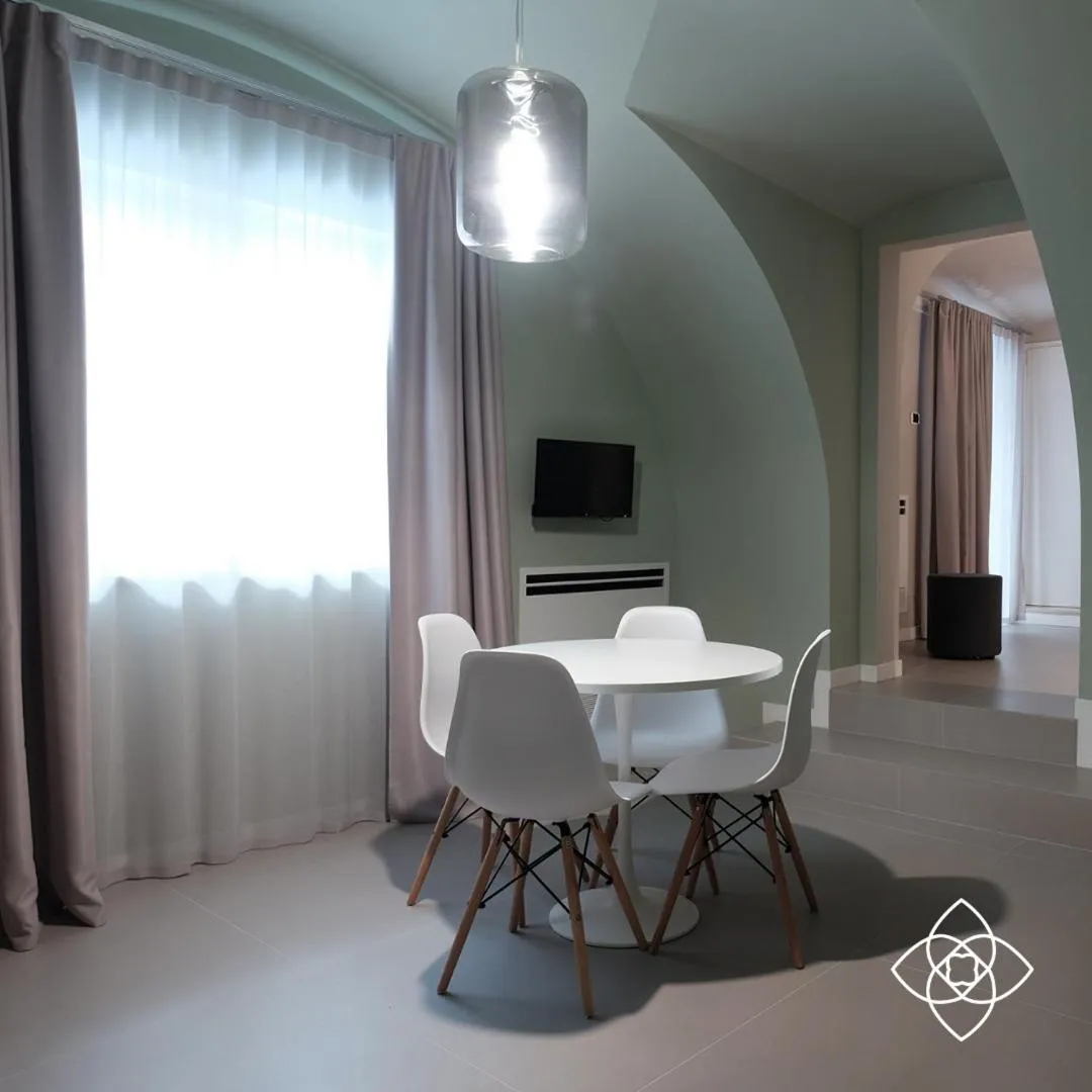 Dining area in B&Bari, via Cairoli - guesthouse Le Case di Aurelia