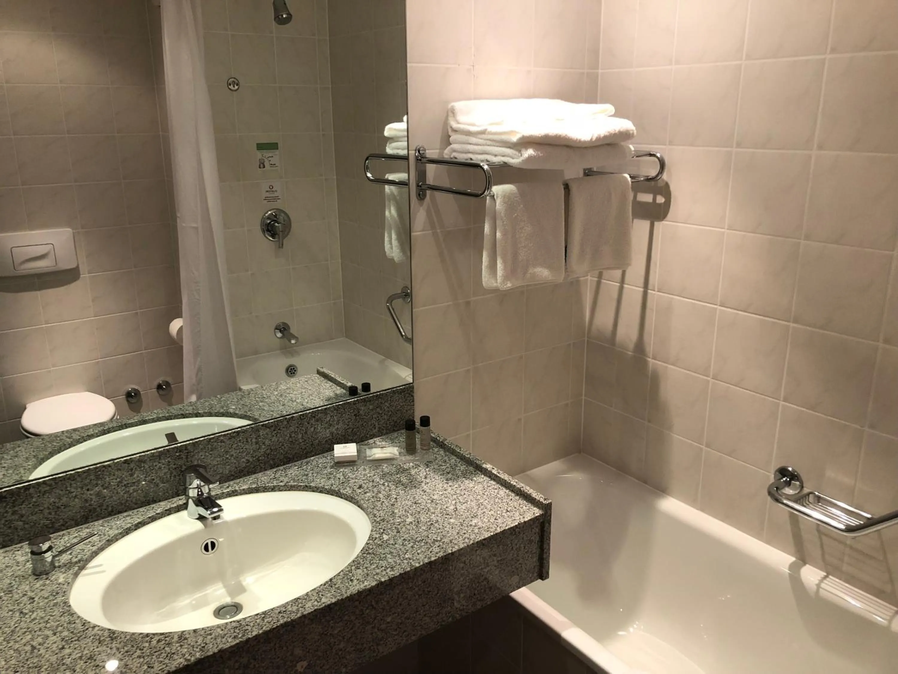 Bathroom in Clayton Hotel Leopardstown