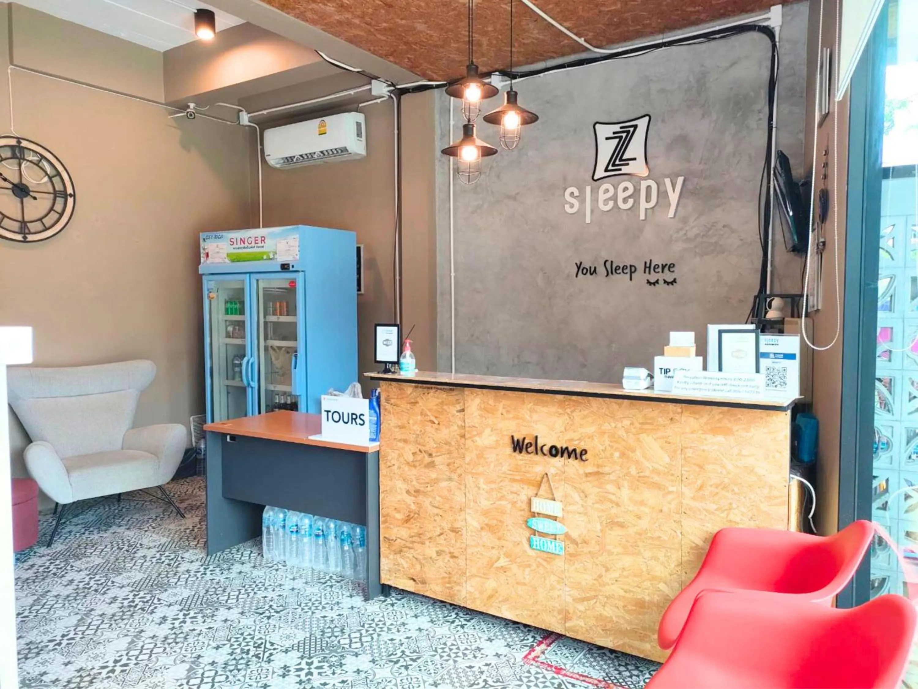 Lobby or reception in Sleepy Station Hostel