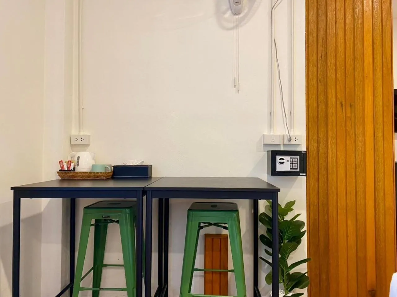 Seating area in Sleepy Station Hostel