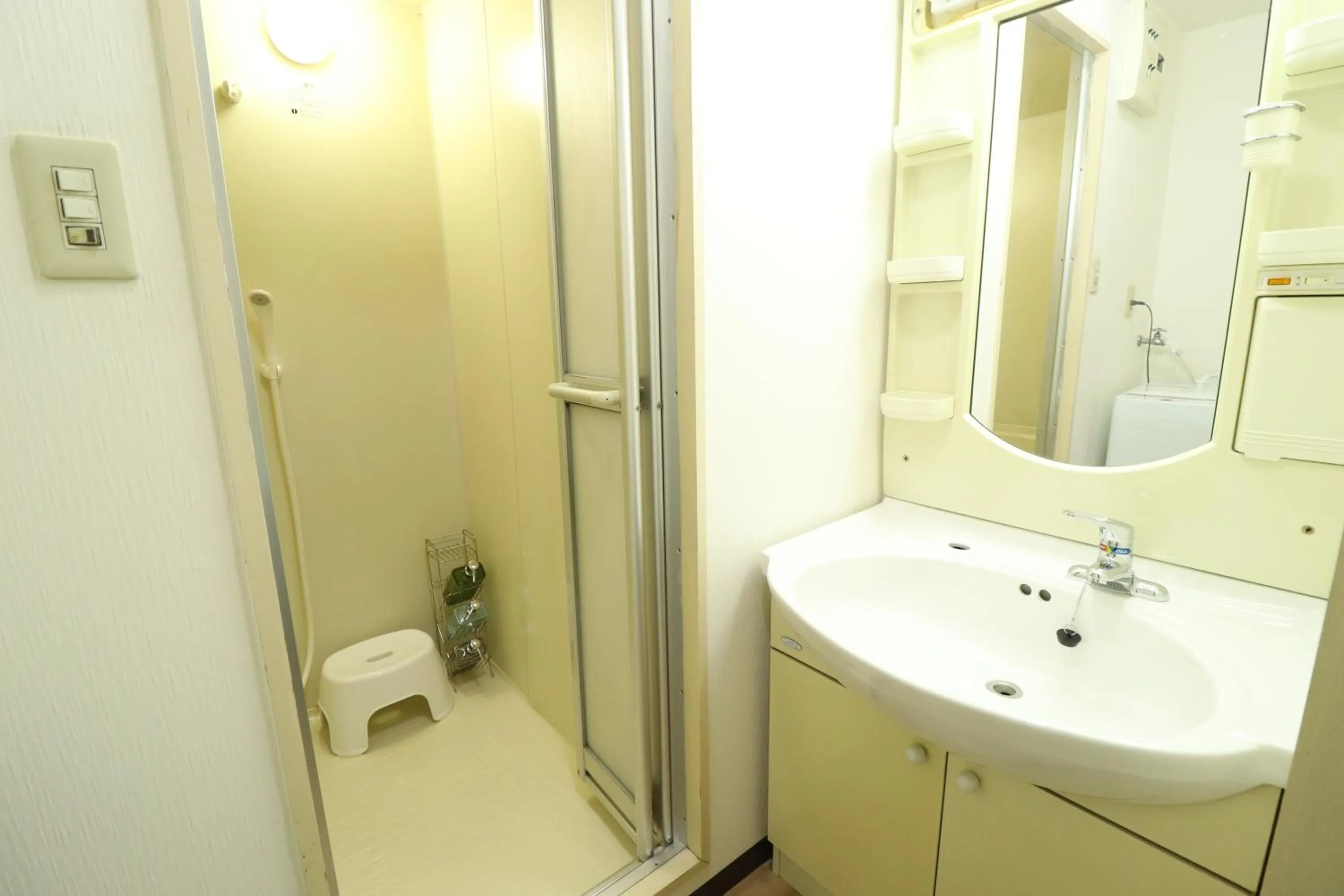 Bathroom in Court Saiwaicho