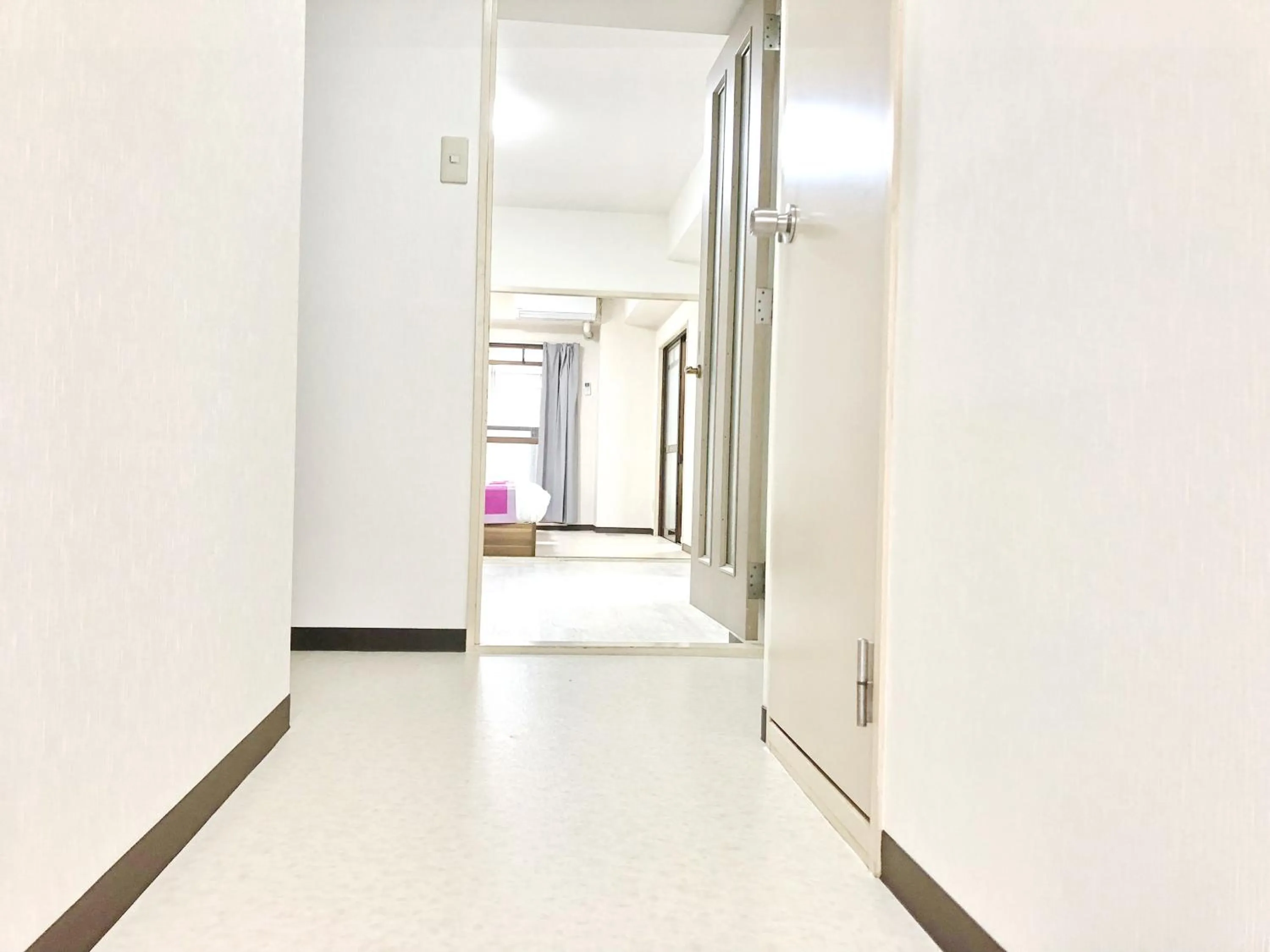 Decorative detail in Court Saiwaicho