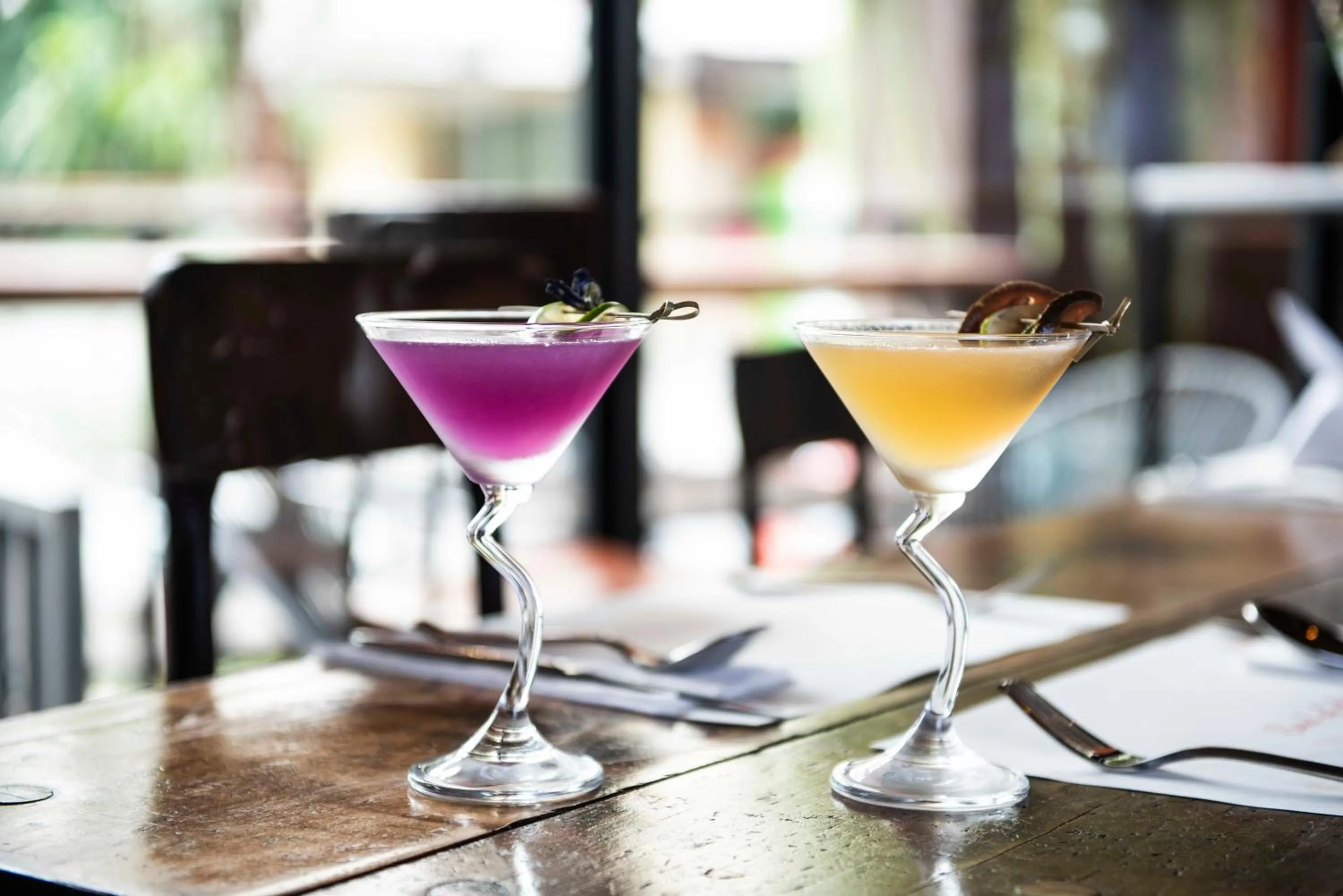 Restaurant/places to eat in Dhevi Bangkok Hotel