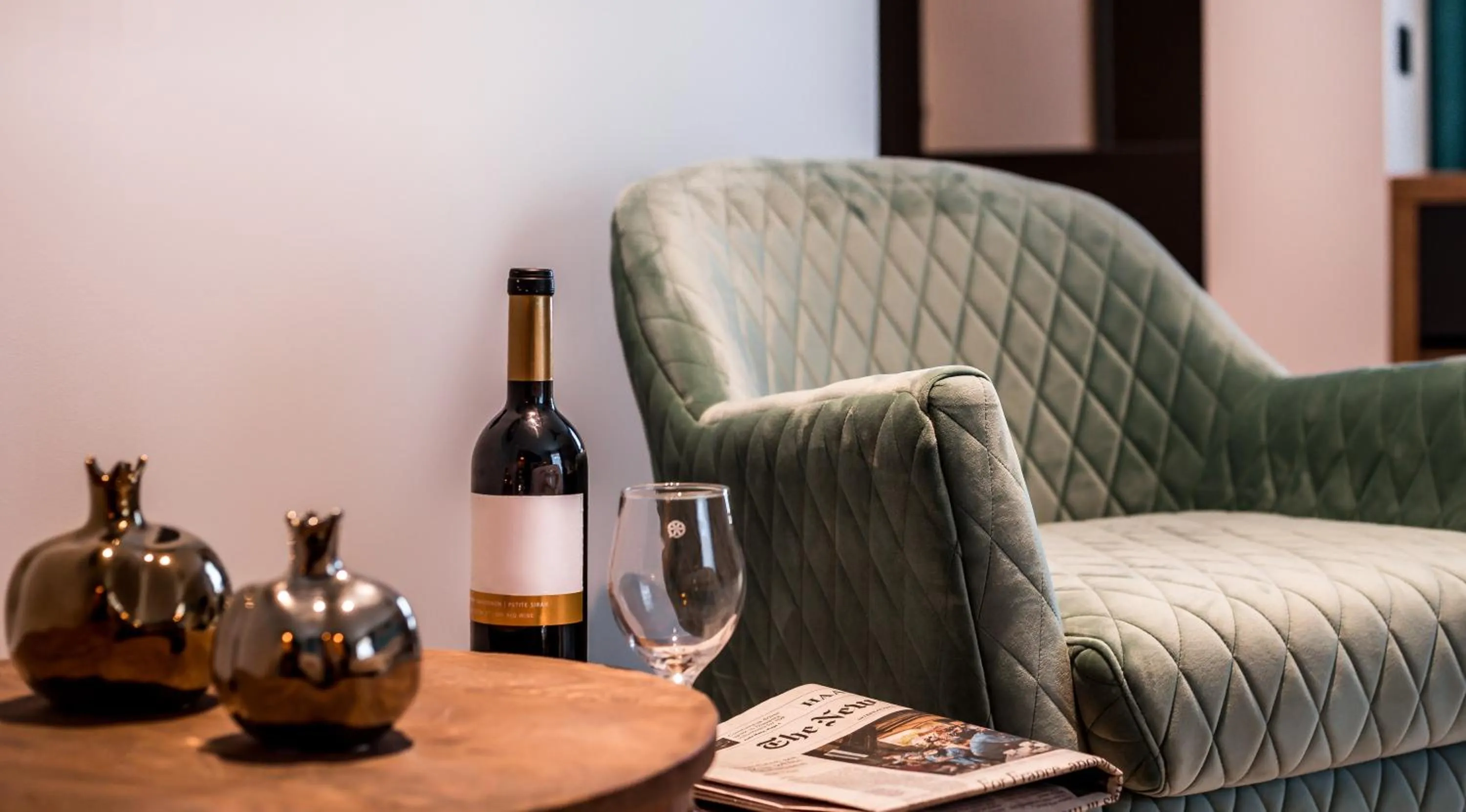 Living room in Magdala Hotel