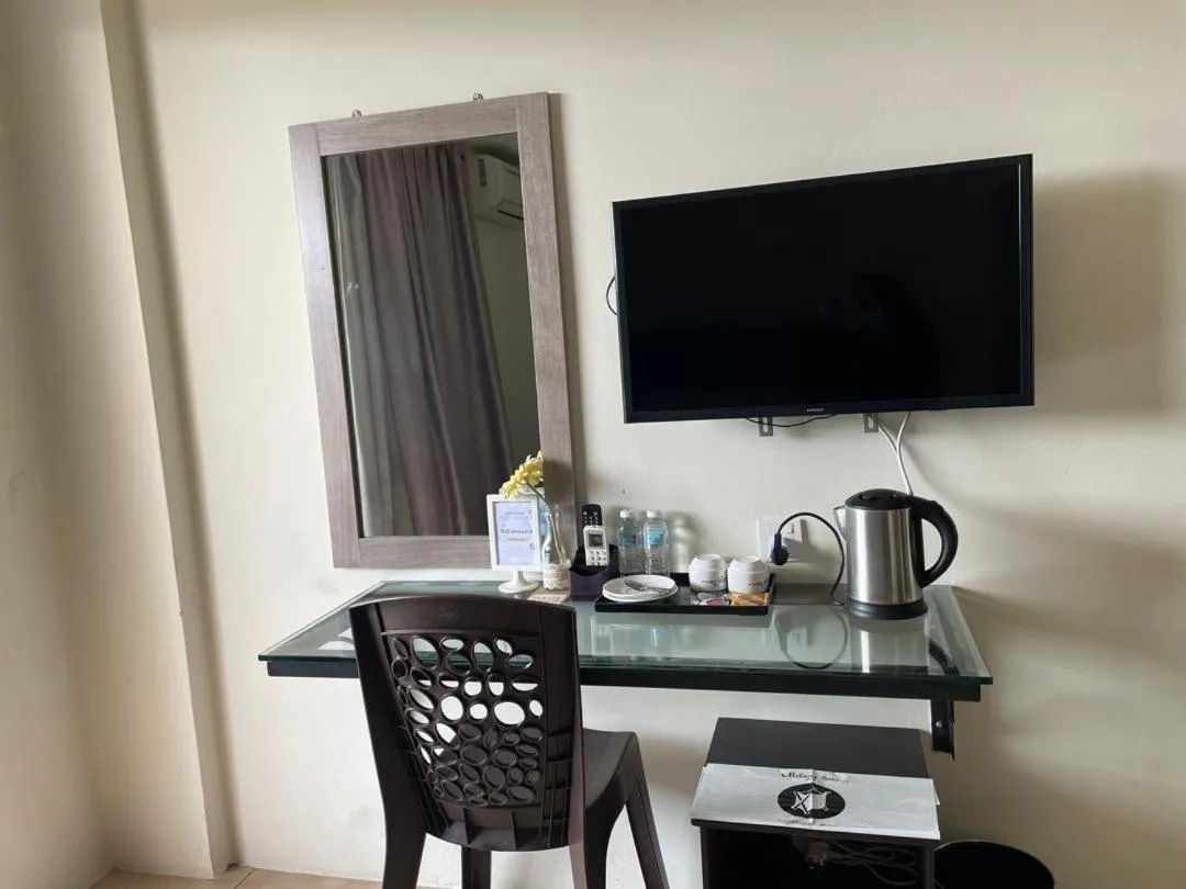 Coffee/tea facilities in Melang Inn