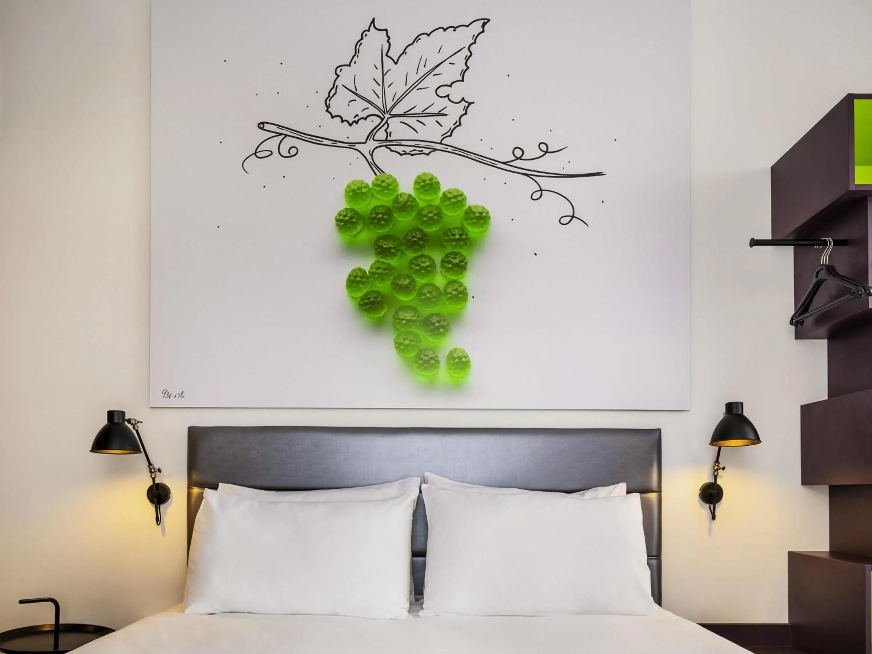 Bedroom, Bed in Ibis Styles Jerusalem City Center - An AccorHotels Brand