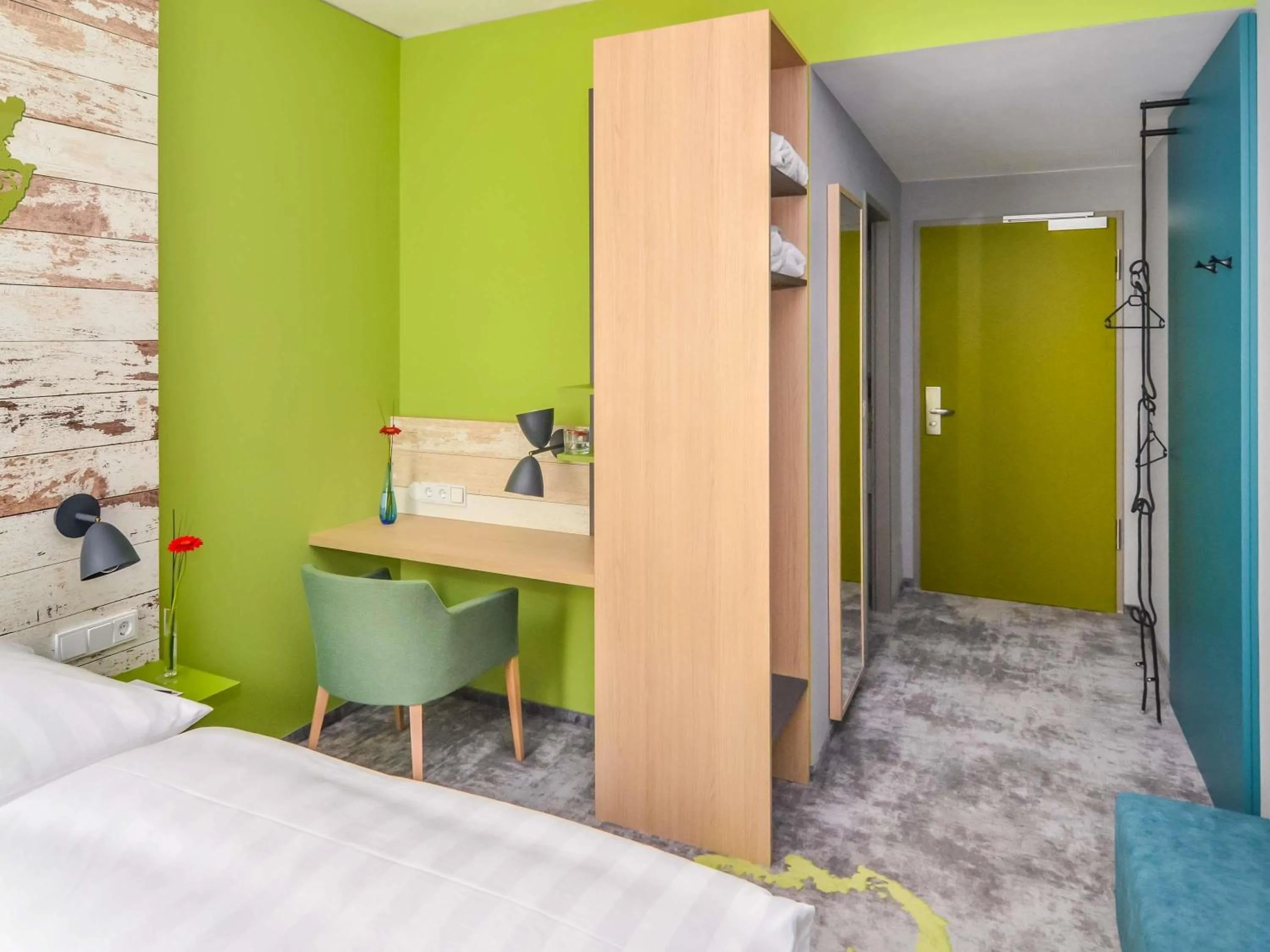 Bedroom, Bed in ibis Styles Stuttgart Vaihingen