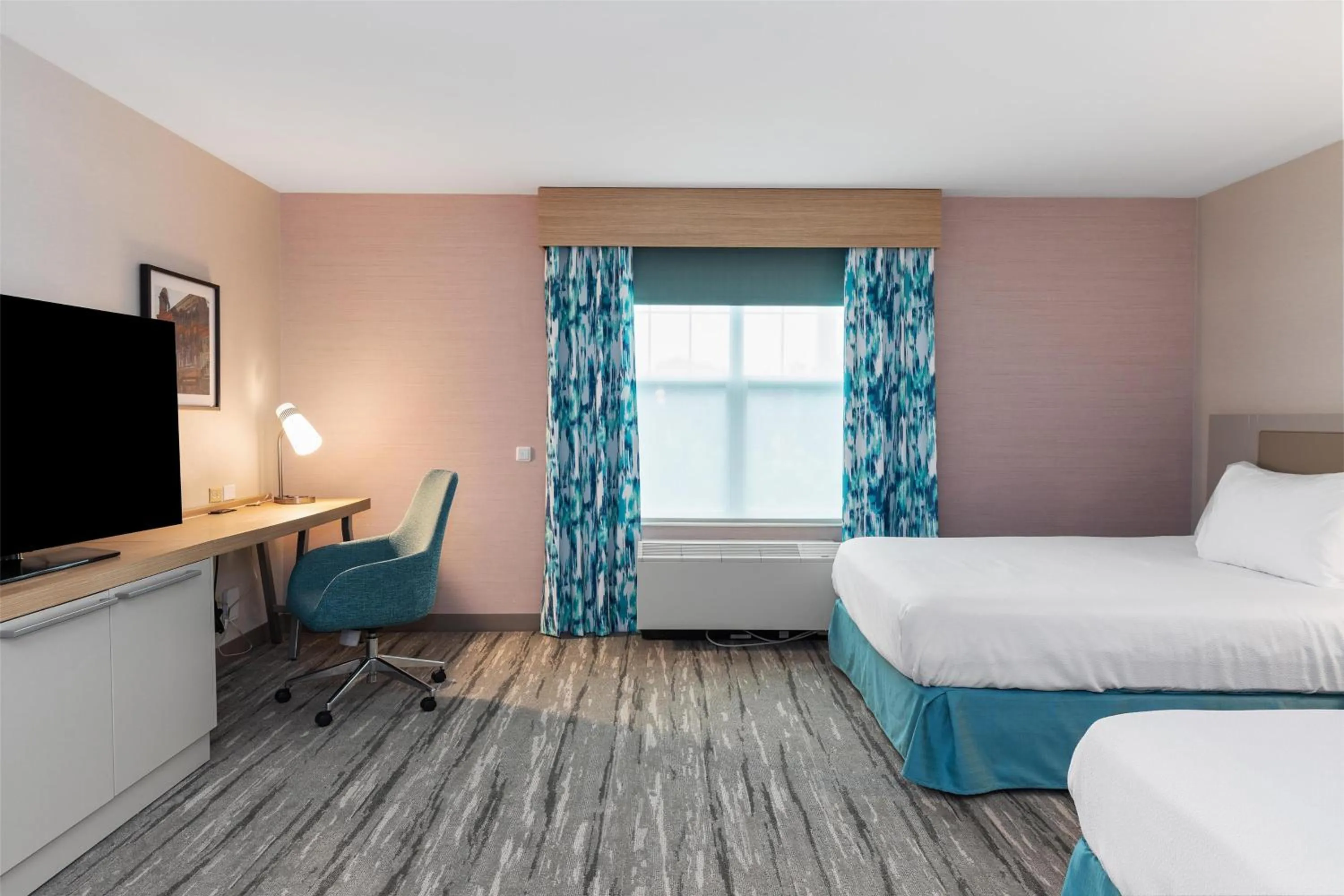 Bed in Hilton Garden Inn Auburn