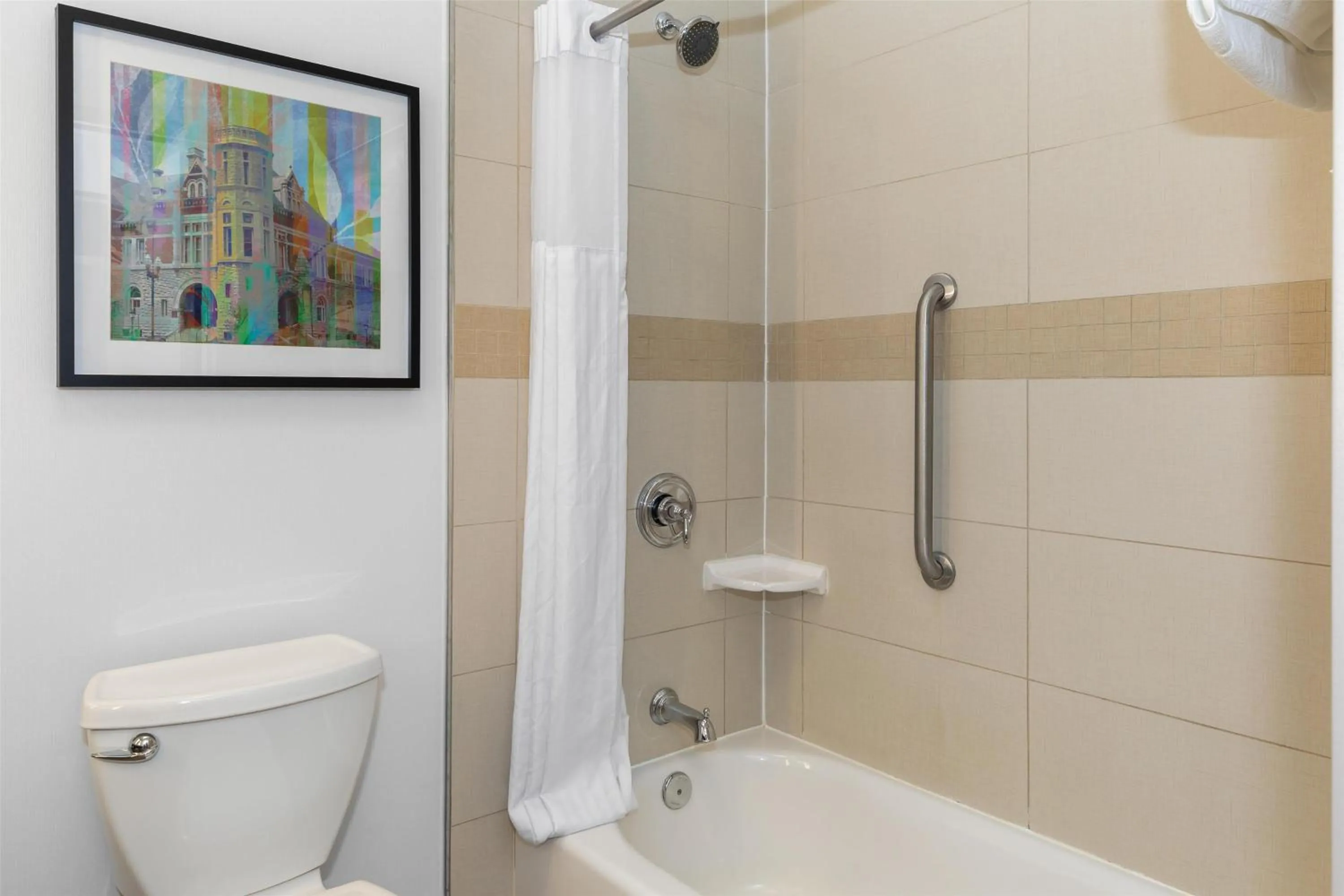 Bathroom in Hilton Garden Inn Auburn