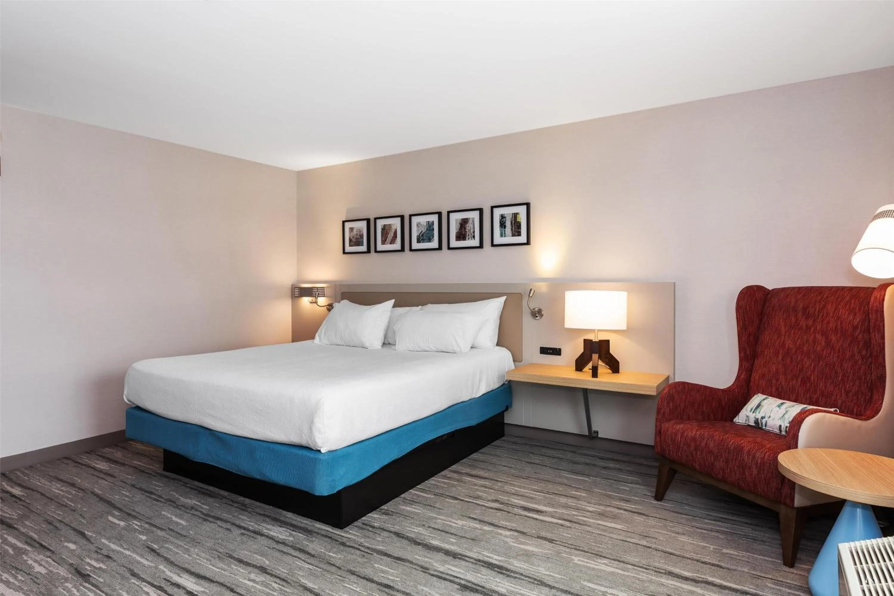 Bed in Hilton Garden Inn Auburn