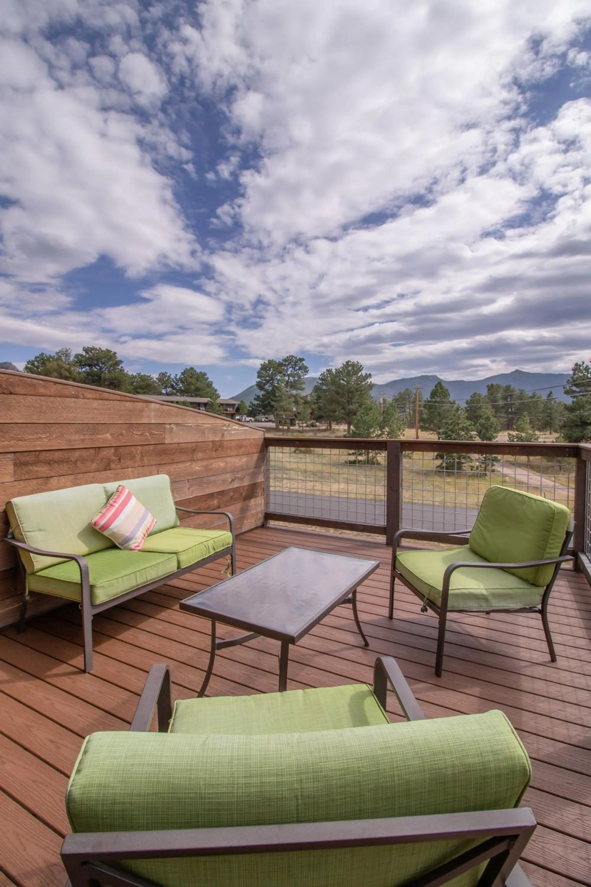 Mountain view in Coyote Mountain Lodge