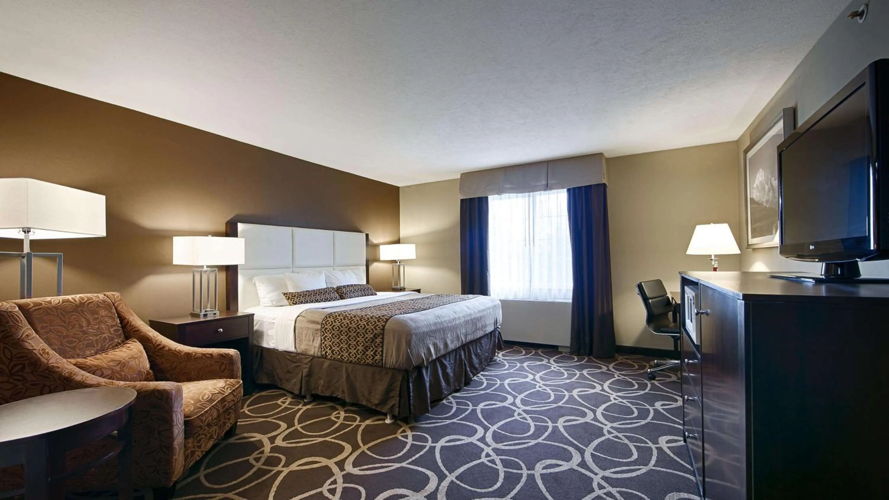 Bedroom, Bed in Best Western Plus Pioneer Park Inn