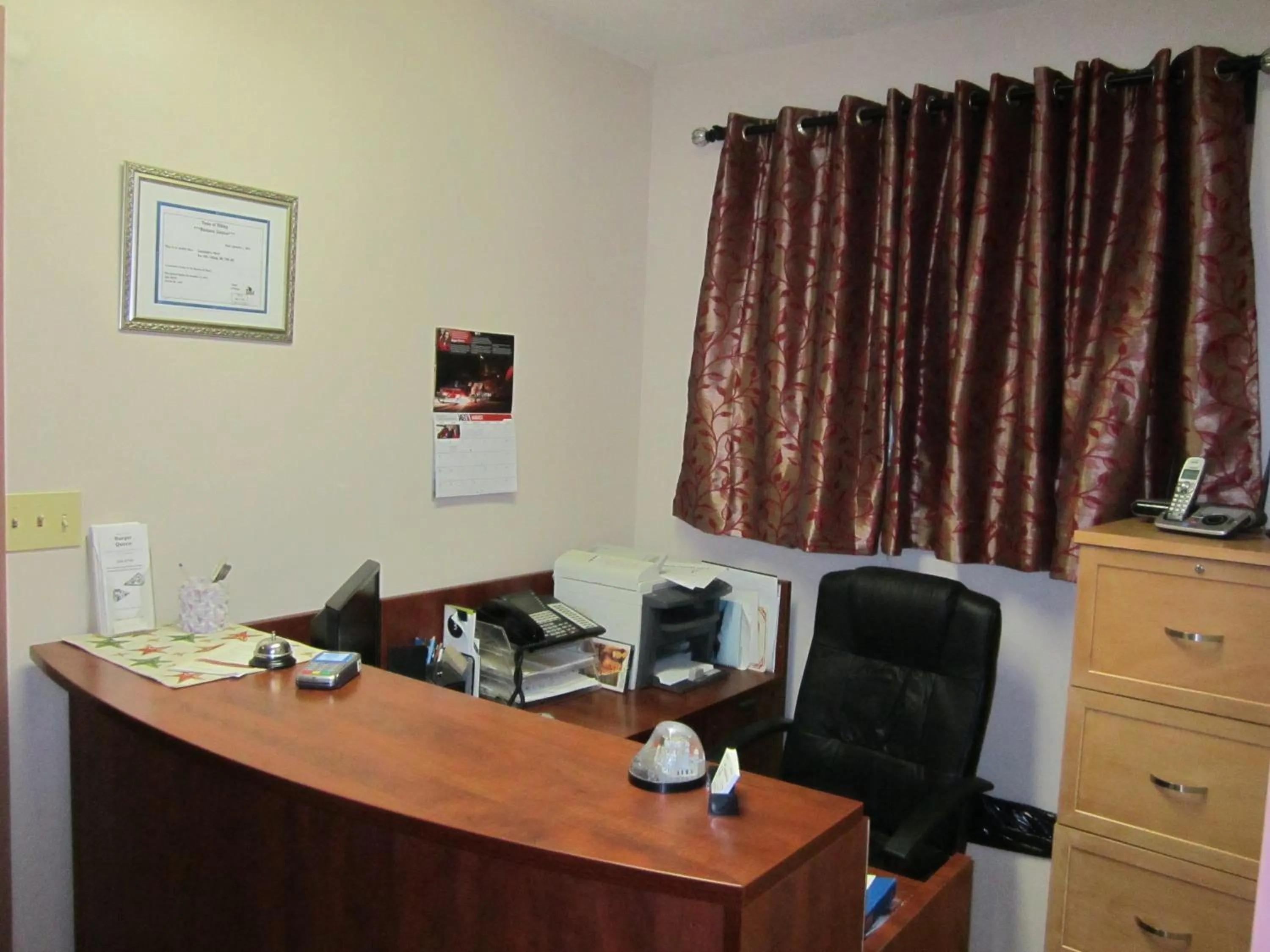 Lobby or reception in Viking Lamplighter Motel