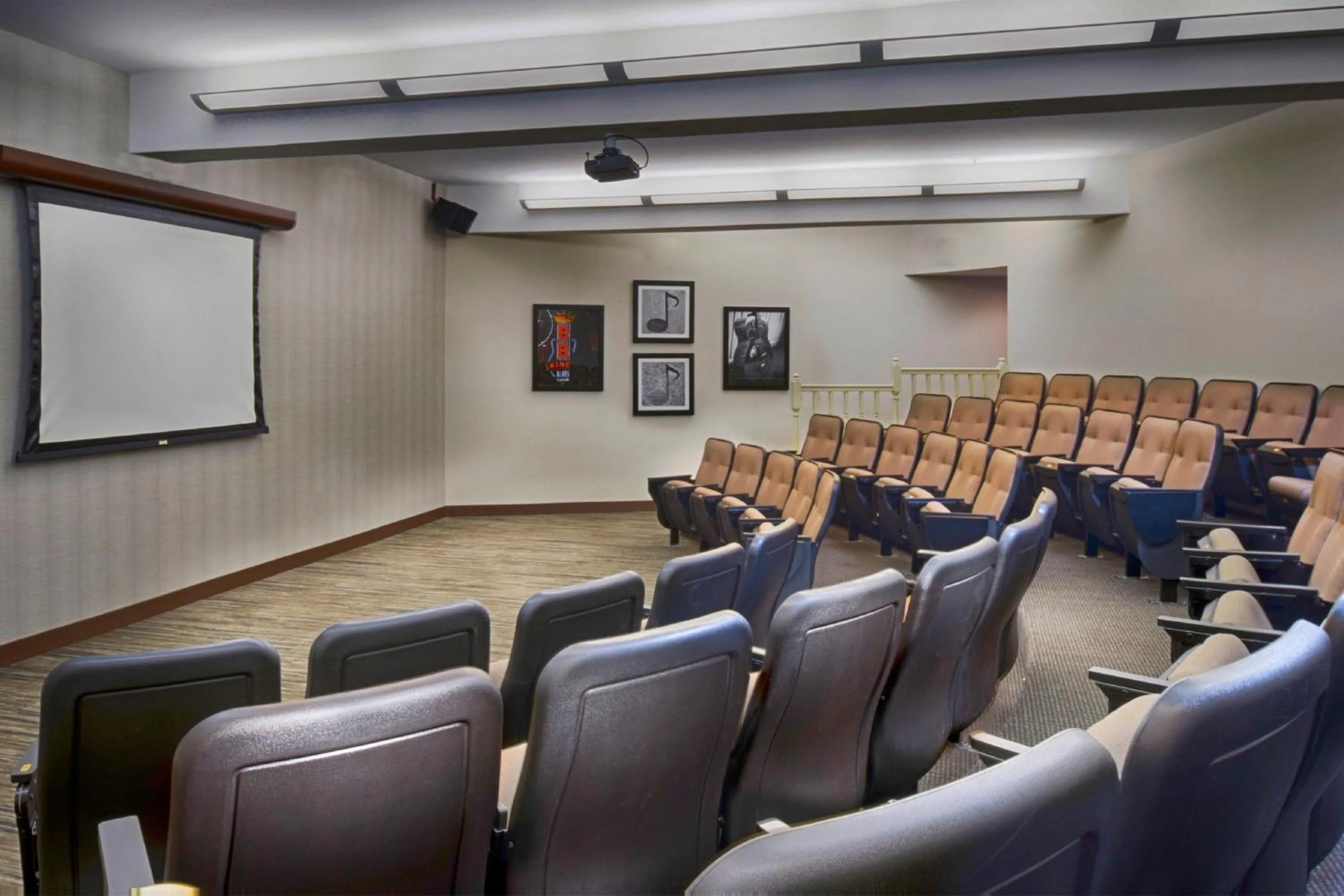 Entertainment in Four Points by Sheraton Memphis East