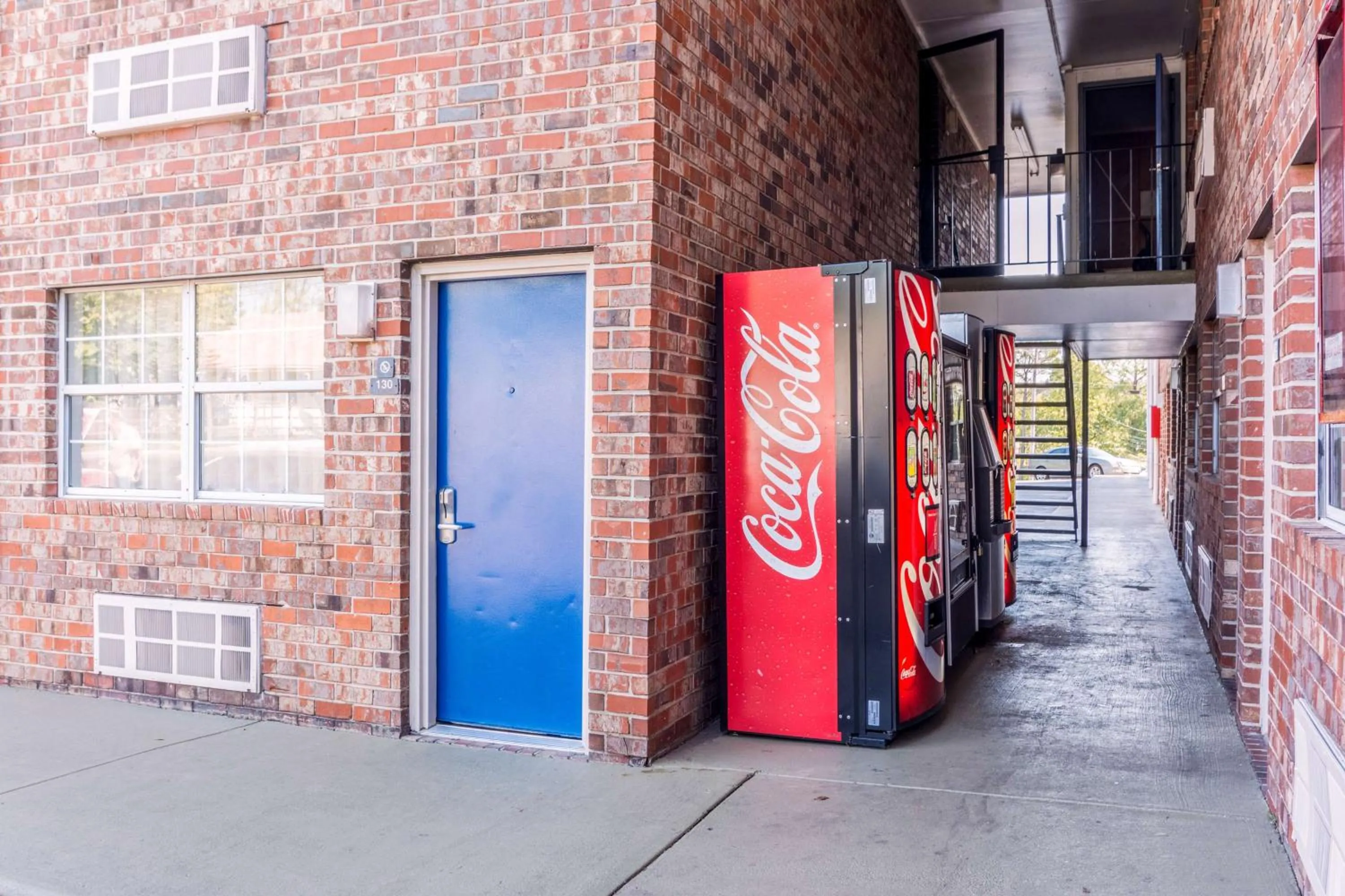 On site in Motel 6-East Ridge, TN