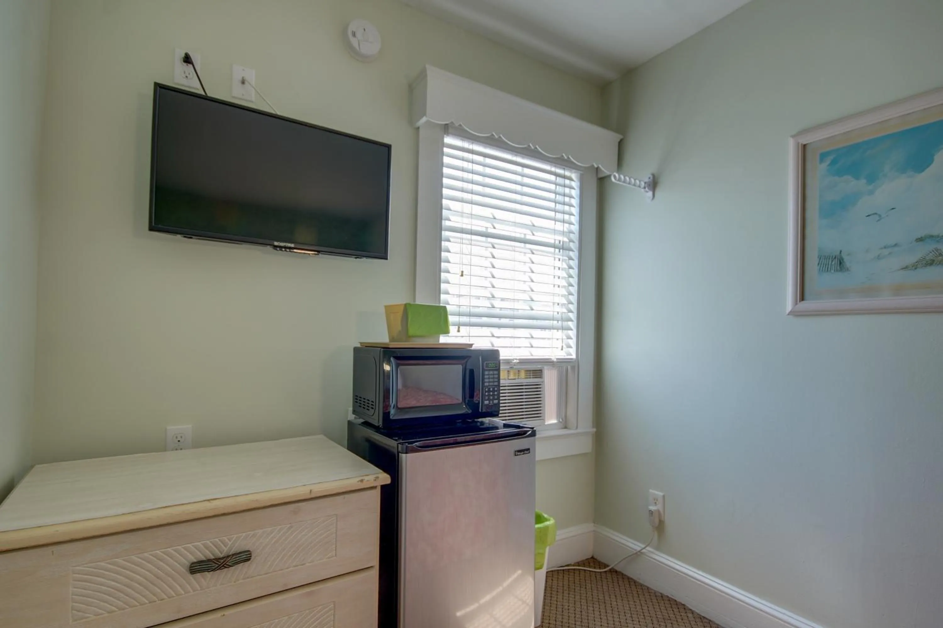 TV and multimedia in Ocean Lodge Hotel South