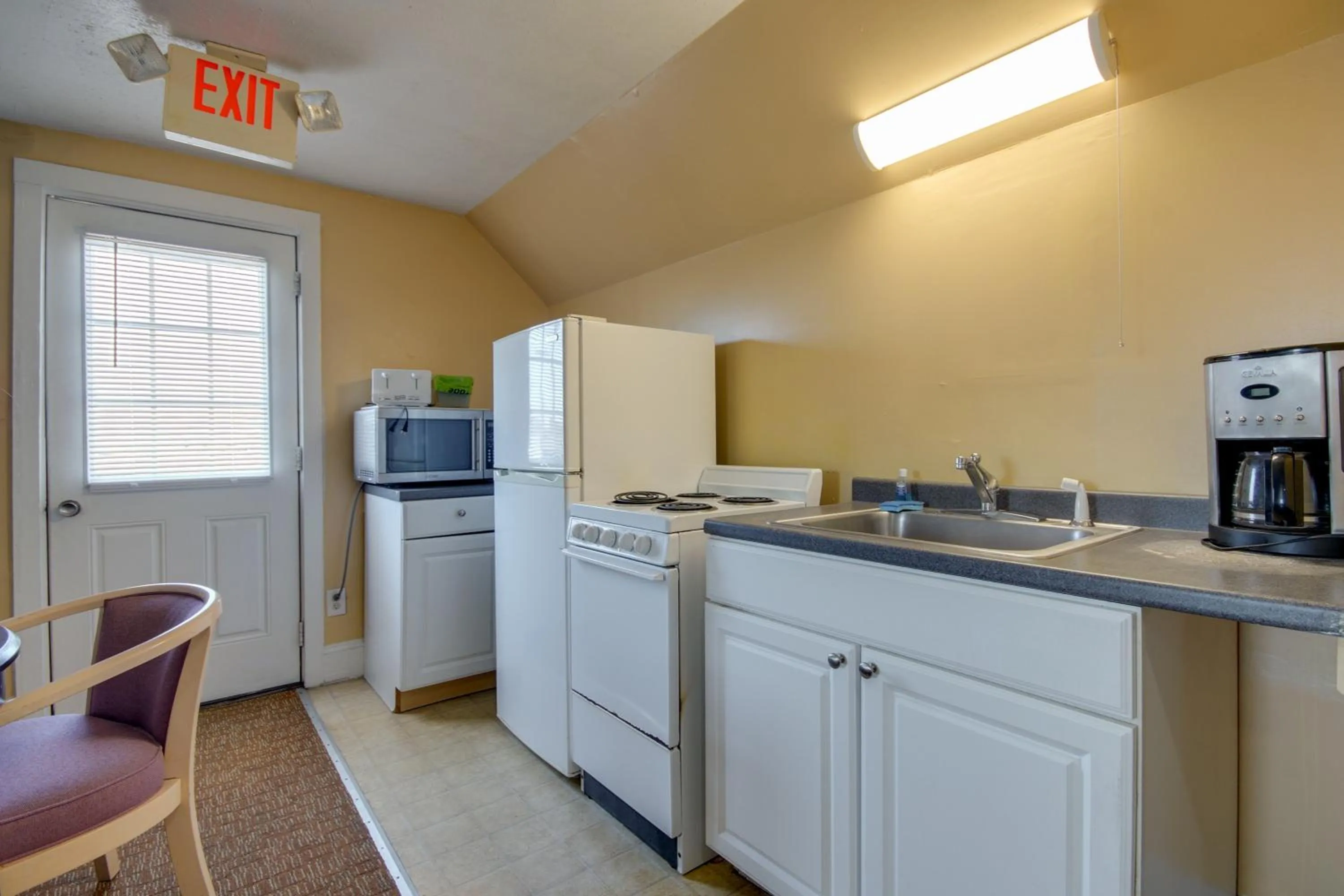 Kitchen or kitchenette in Ocean Lodge Hotel South