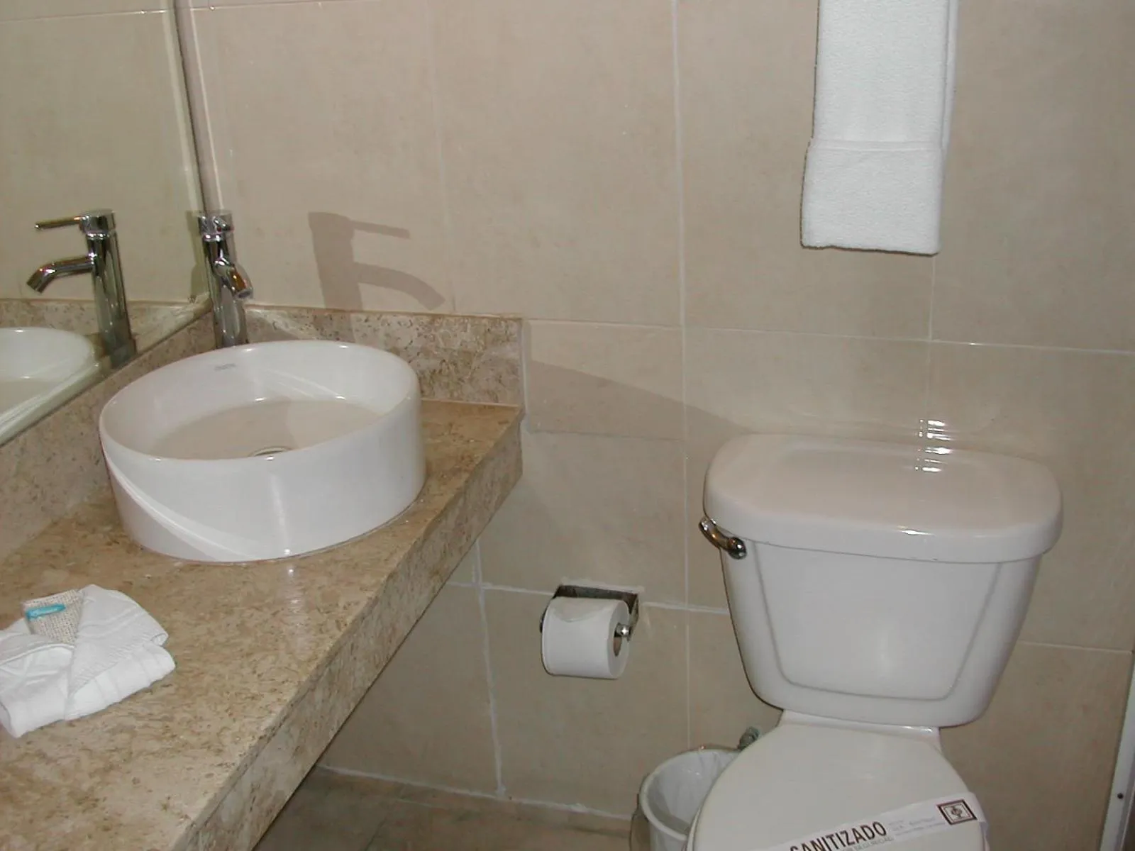 Toilet in Hotel Gya Boutique