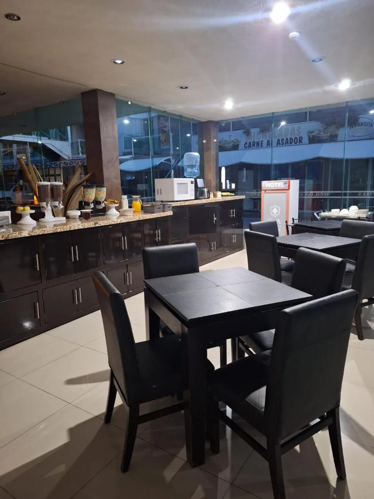 Restaurant/places to eat in Hotel Gya Boutique