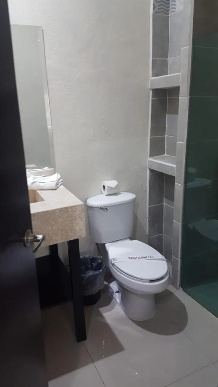 Shower in Hotel Gya Boutique