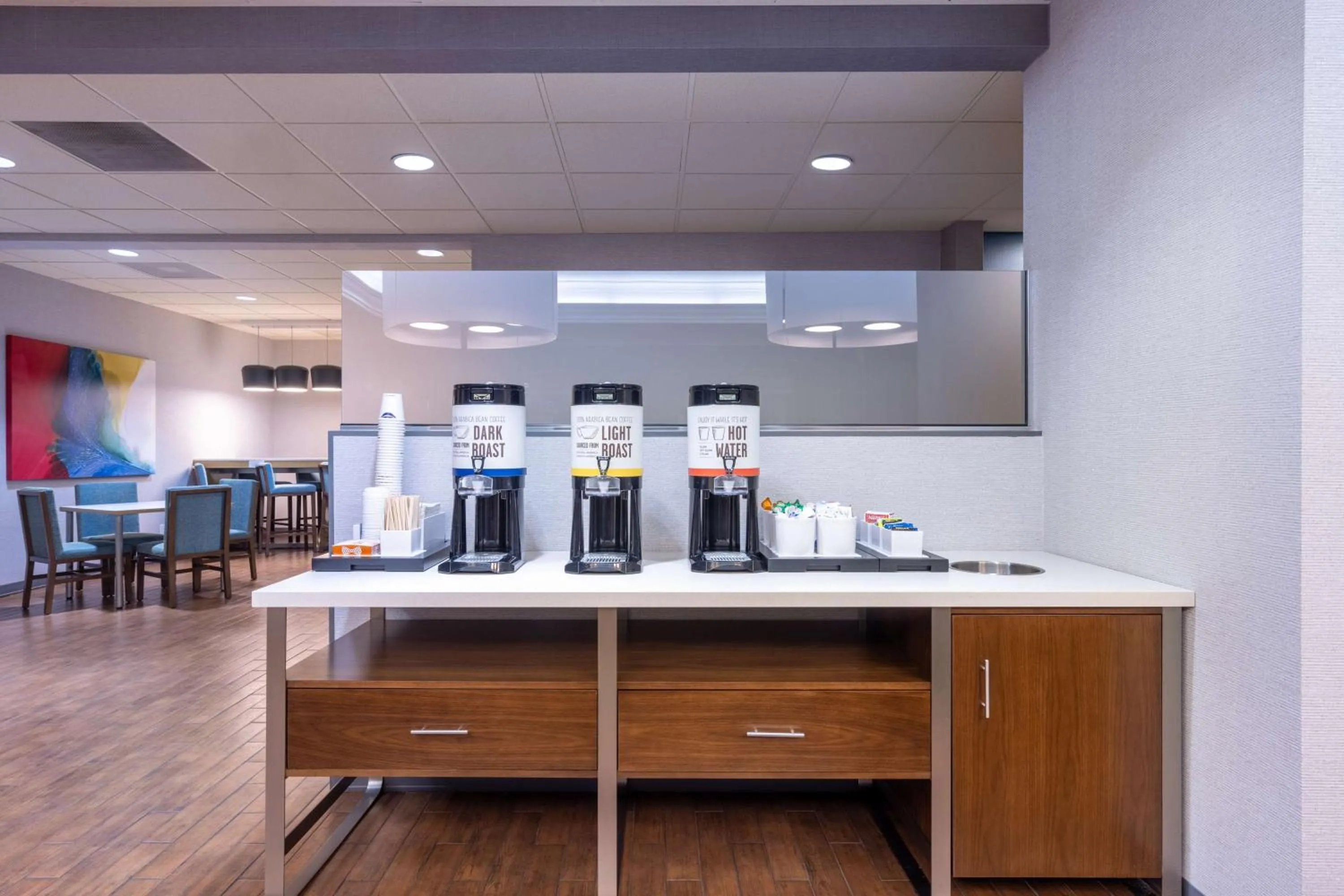 Breakfast in Hampton Inn Saint Robert