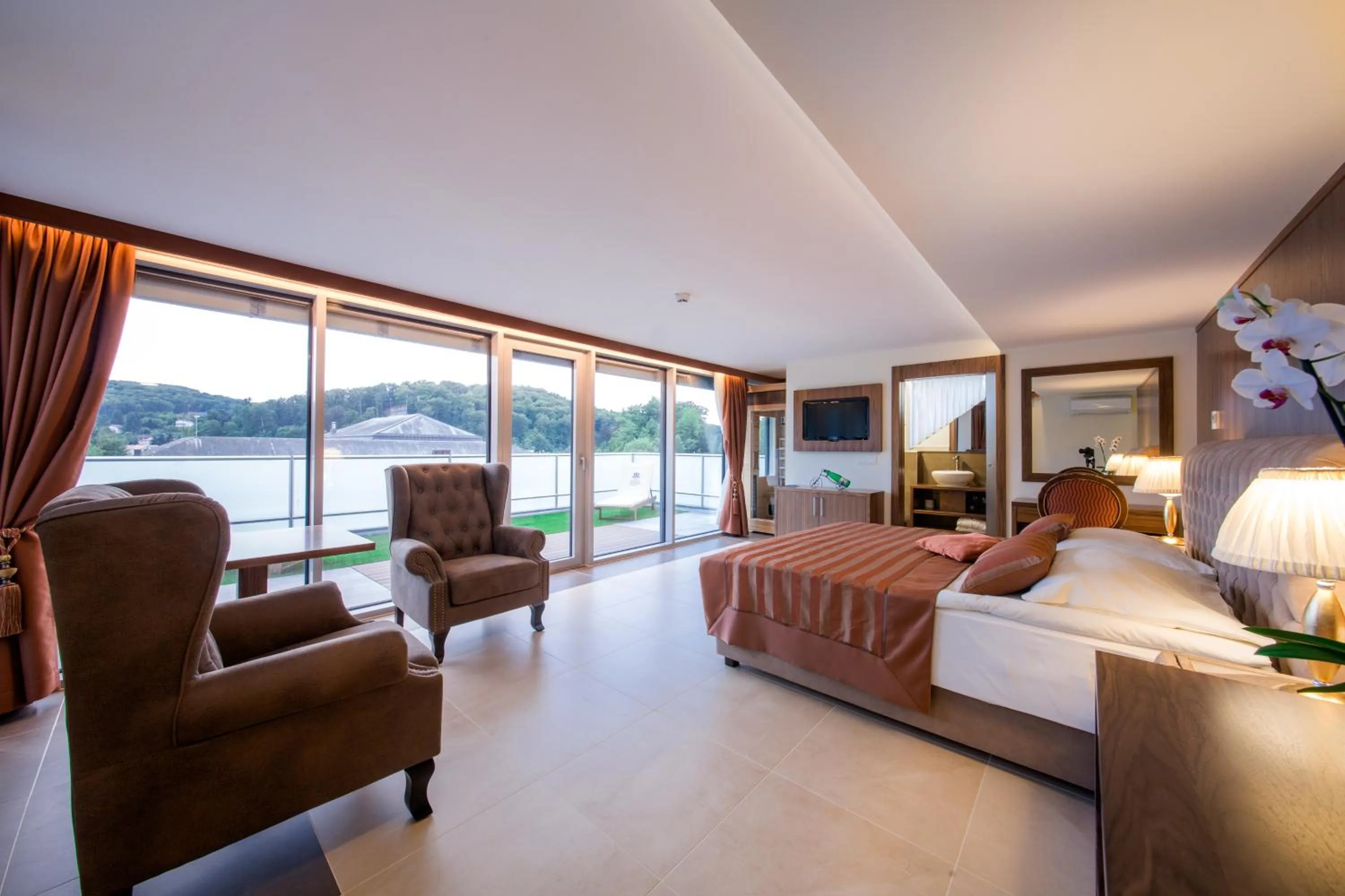 Bedroom in Grand Hotel Donat Superior & Wellness Center