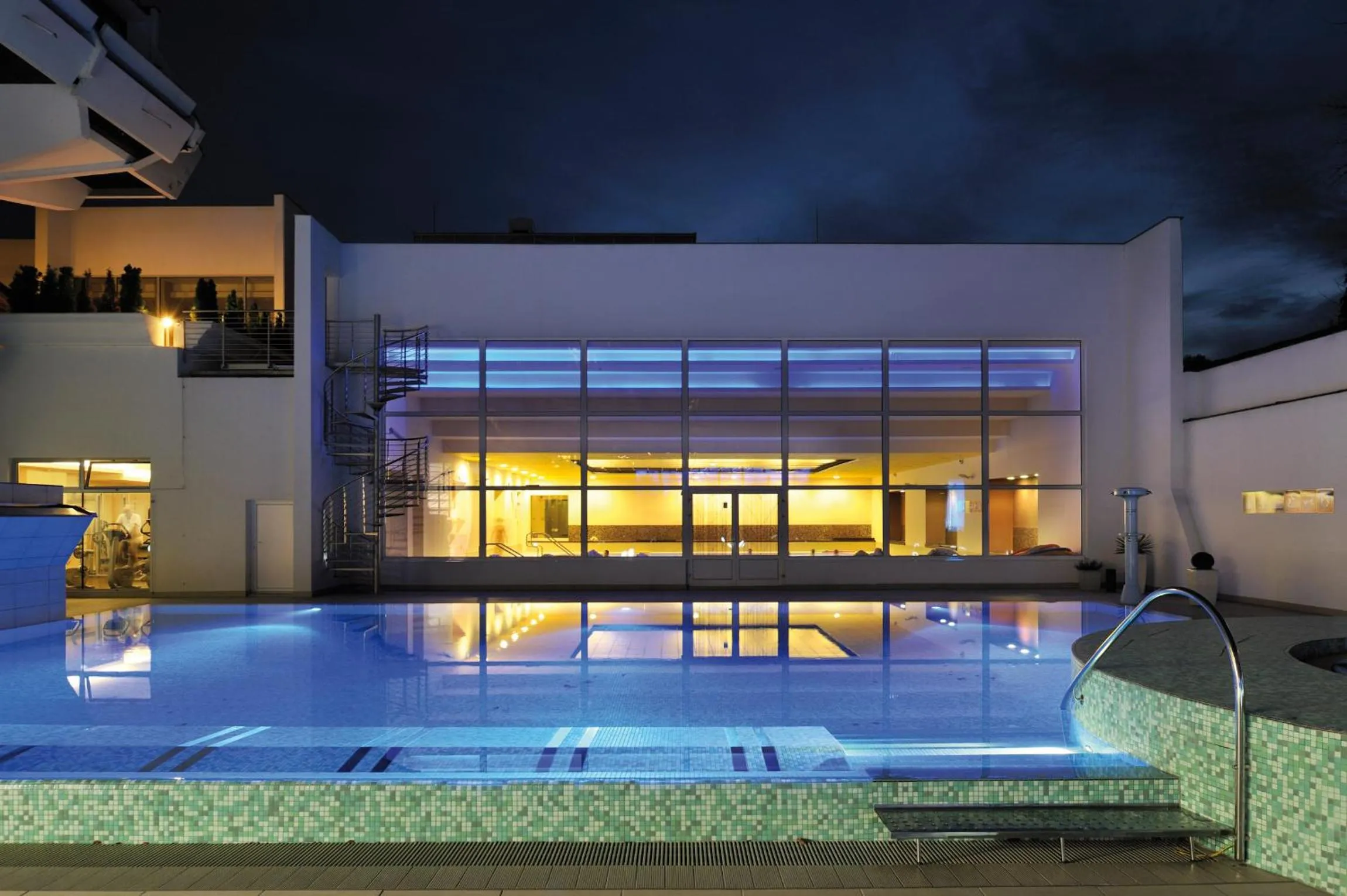 Swimming pool in Grand Hotel Donat Superior & Wellness Center