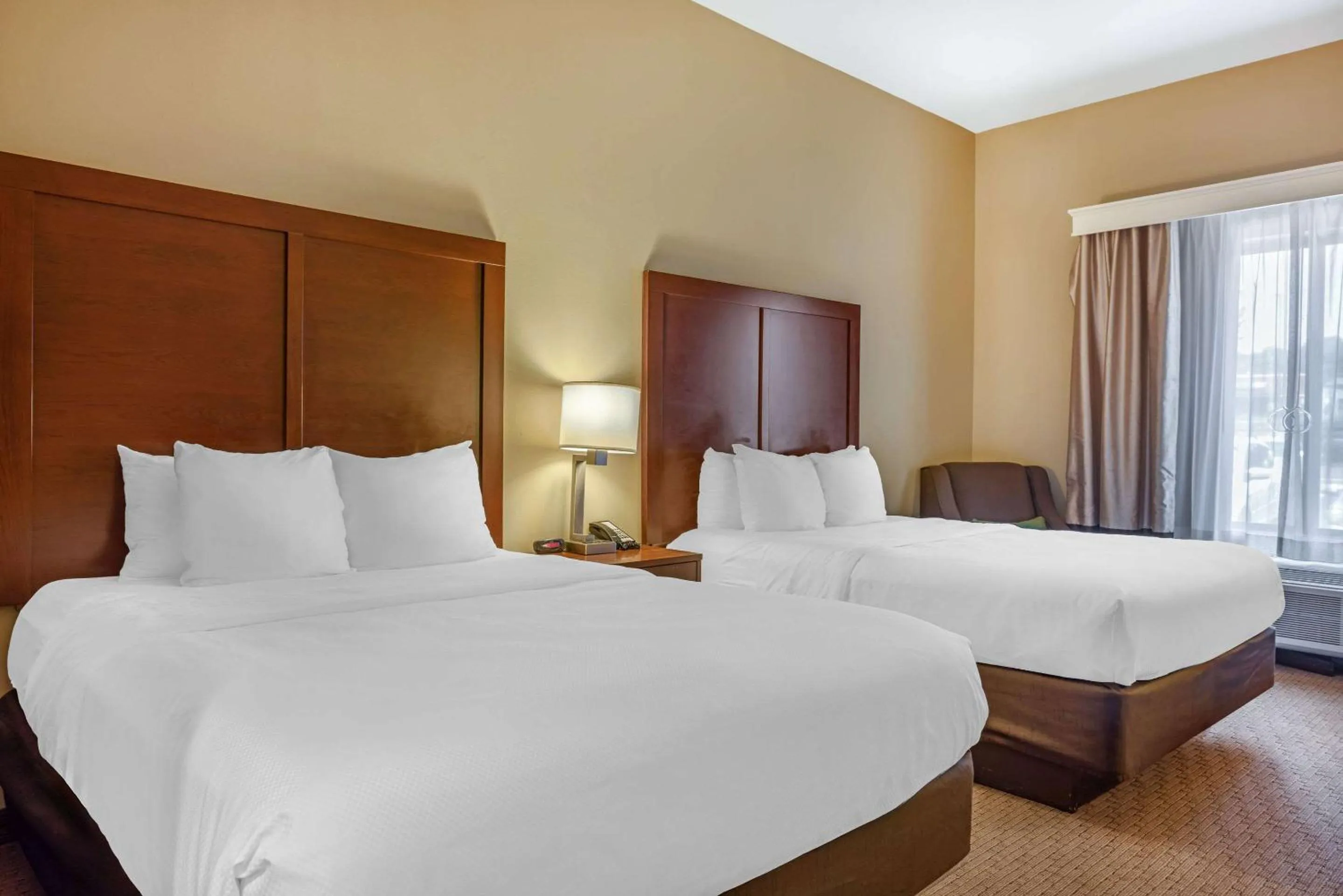 Bedroom, Bed in Comfort Inn & Suites At CrossPlex Village