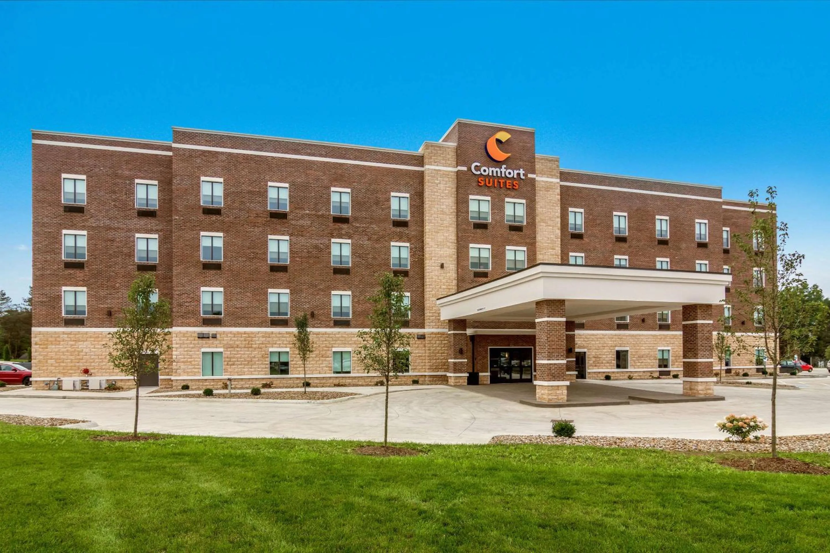 Comfort Suites Wooster near University Campus