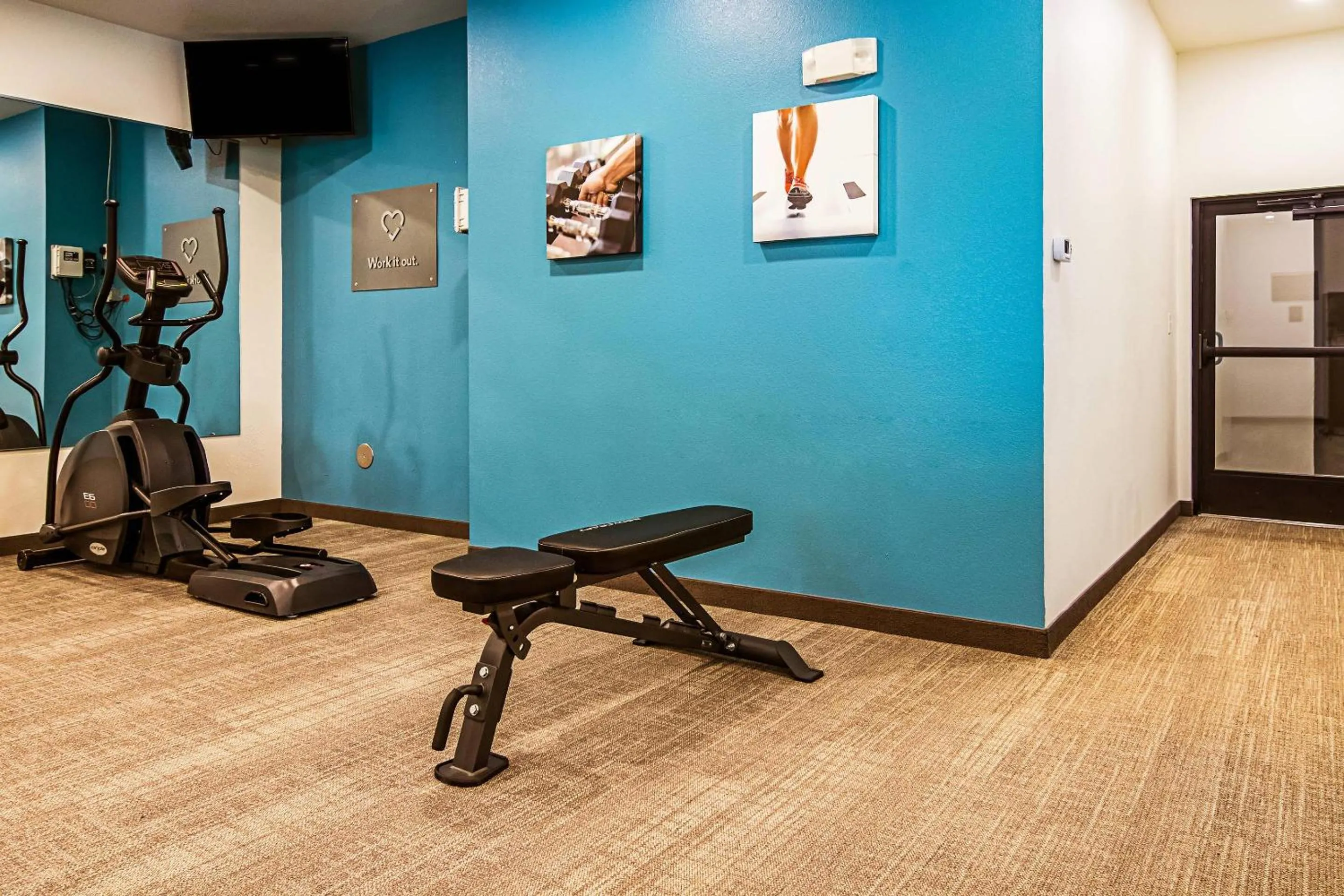 Fitness centre/facilities in Comfort Suites Wooster near University Campus