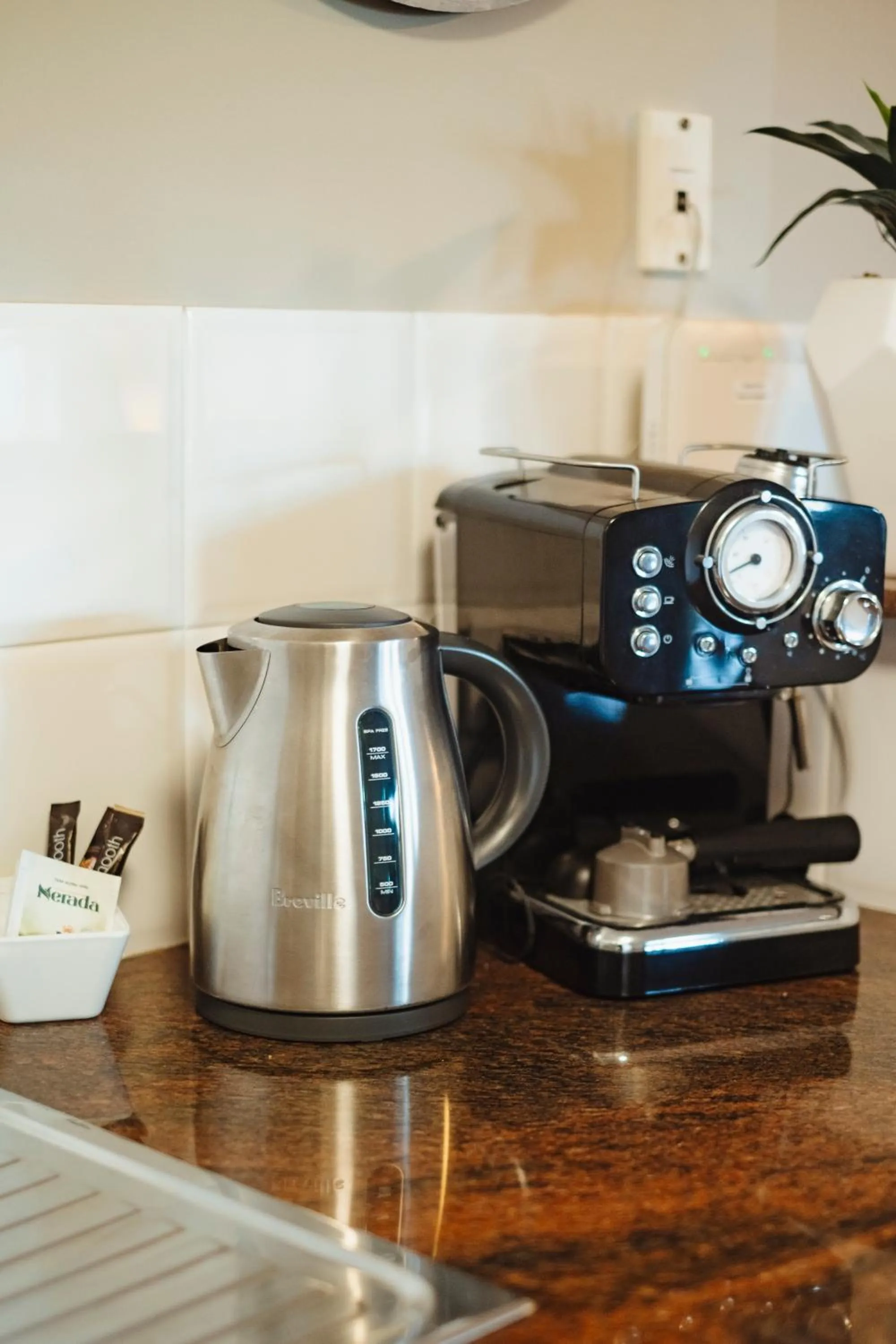 Coffee/tea facilities in Salerno On The Beach