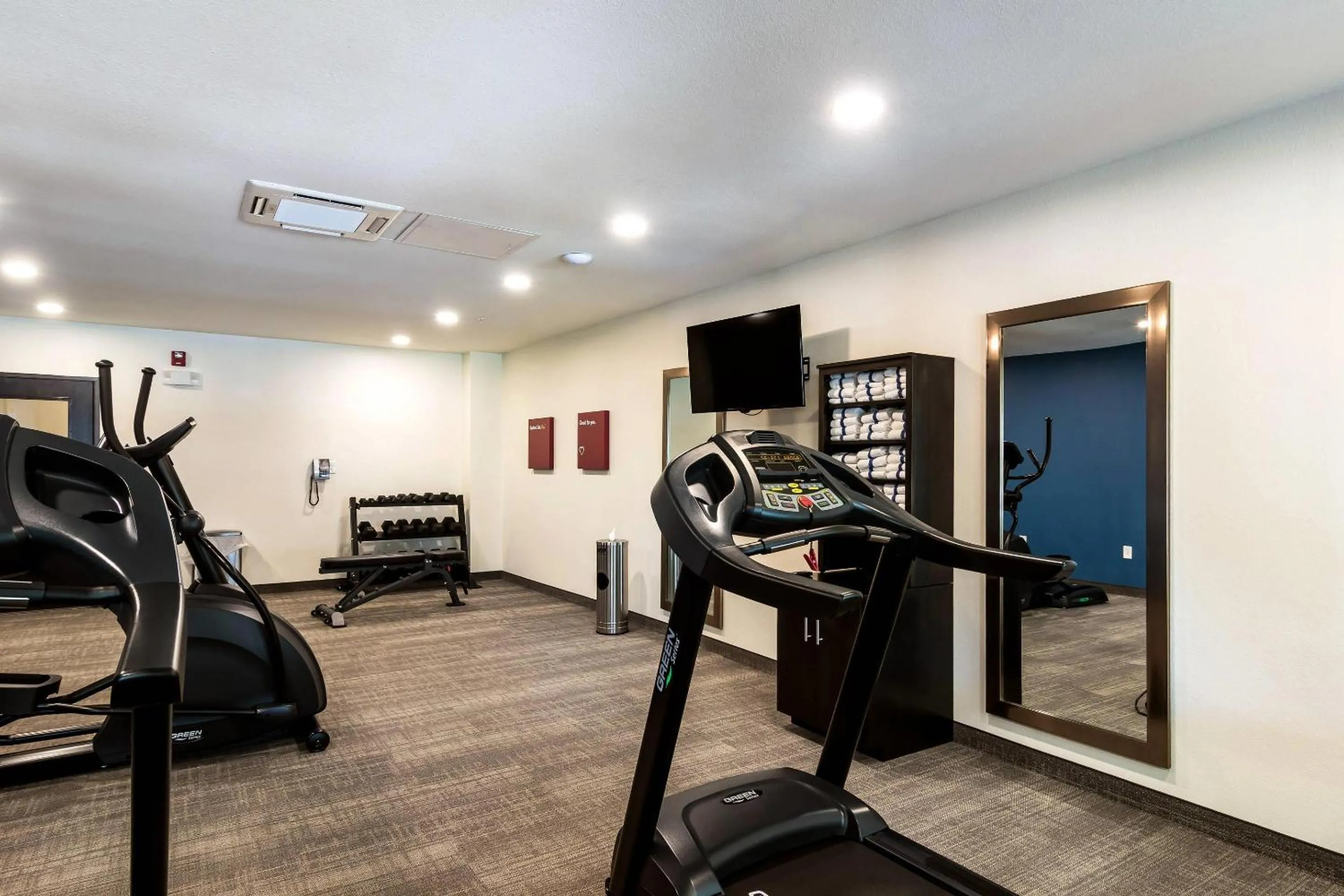 Fitness centre/facilities in Comfort Suites Brunswick - Cleveland Southwest
