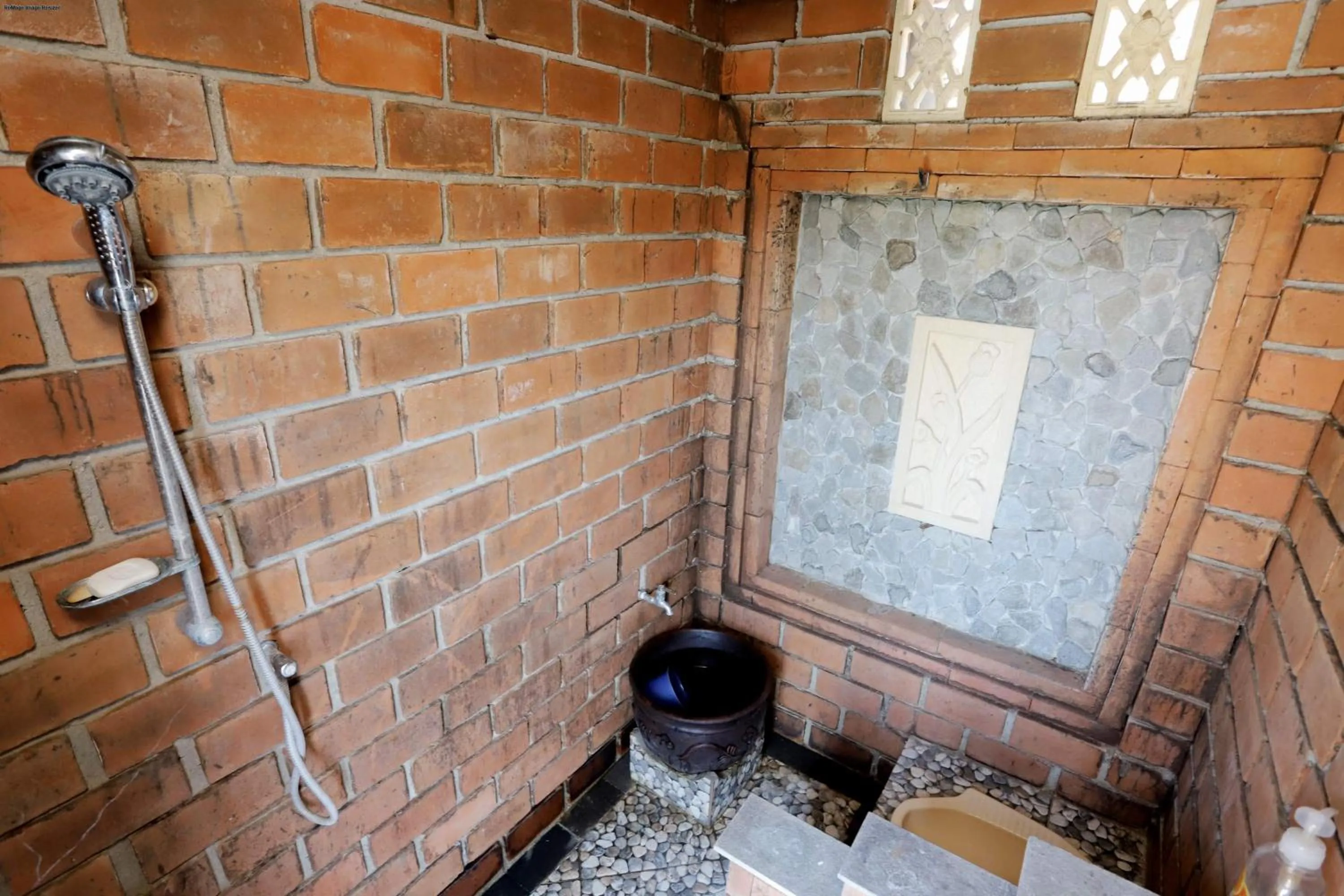 NewAlasKuliner & HomestayWatulumbung