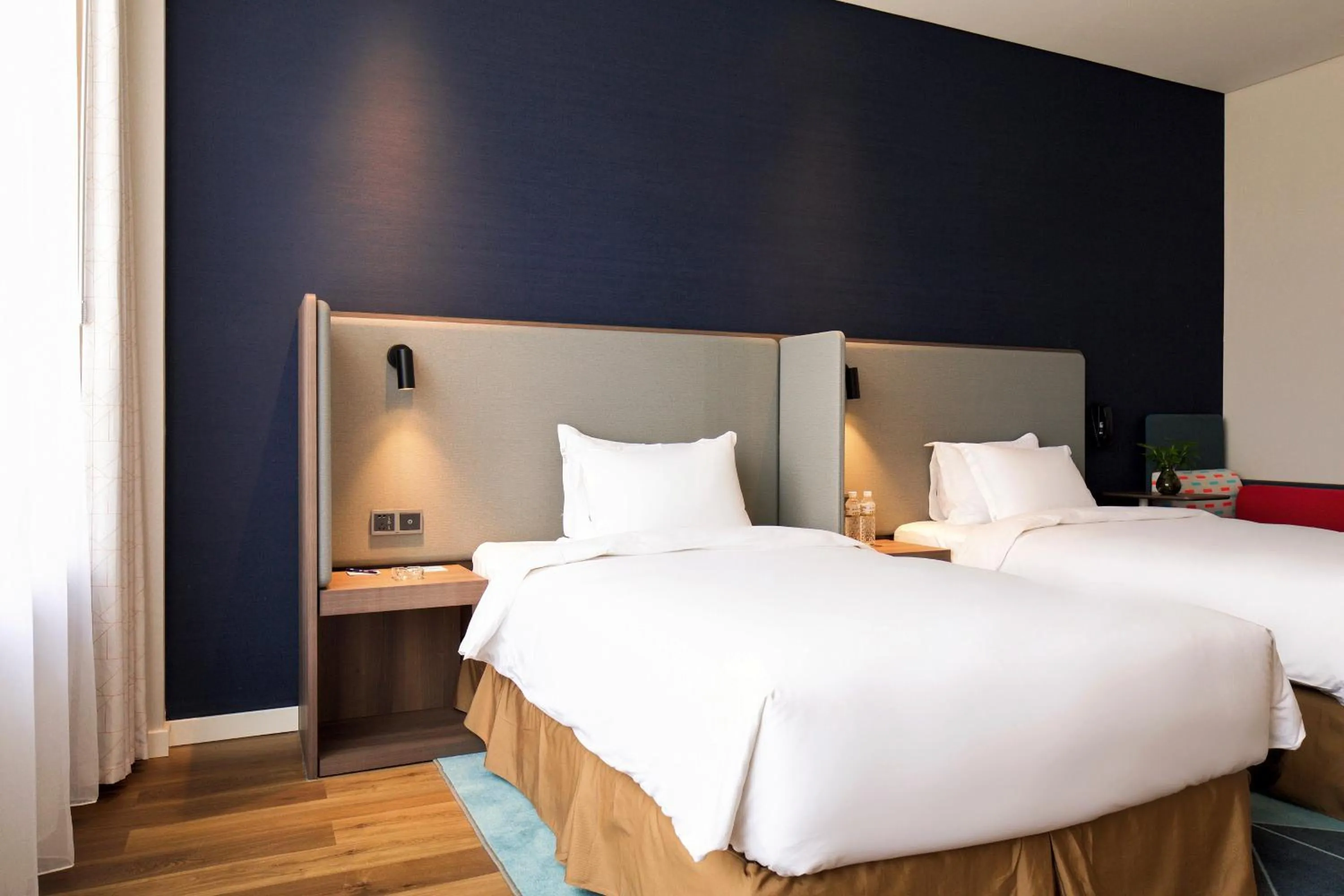 Photo of the whole room, Bed in Holiday Inn Express Harbin Qunli by IHG