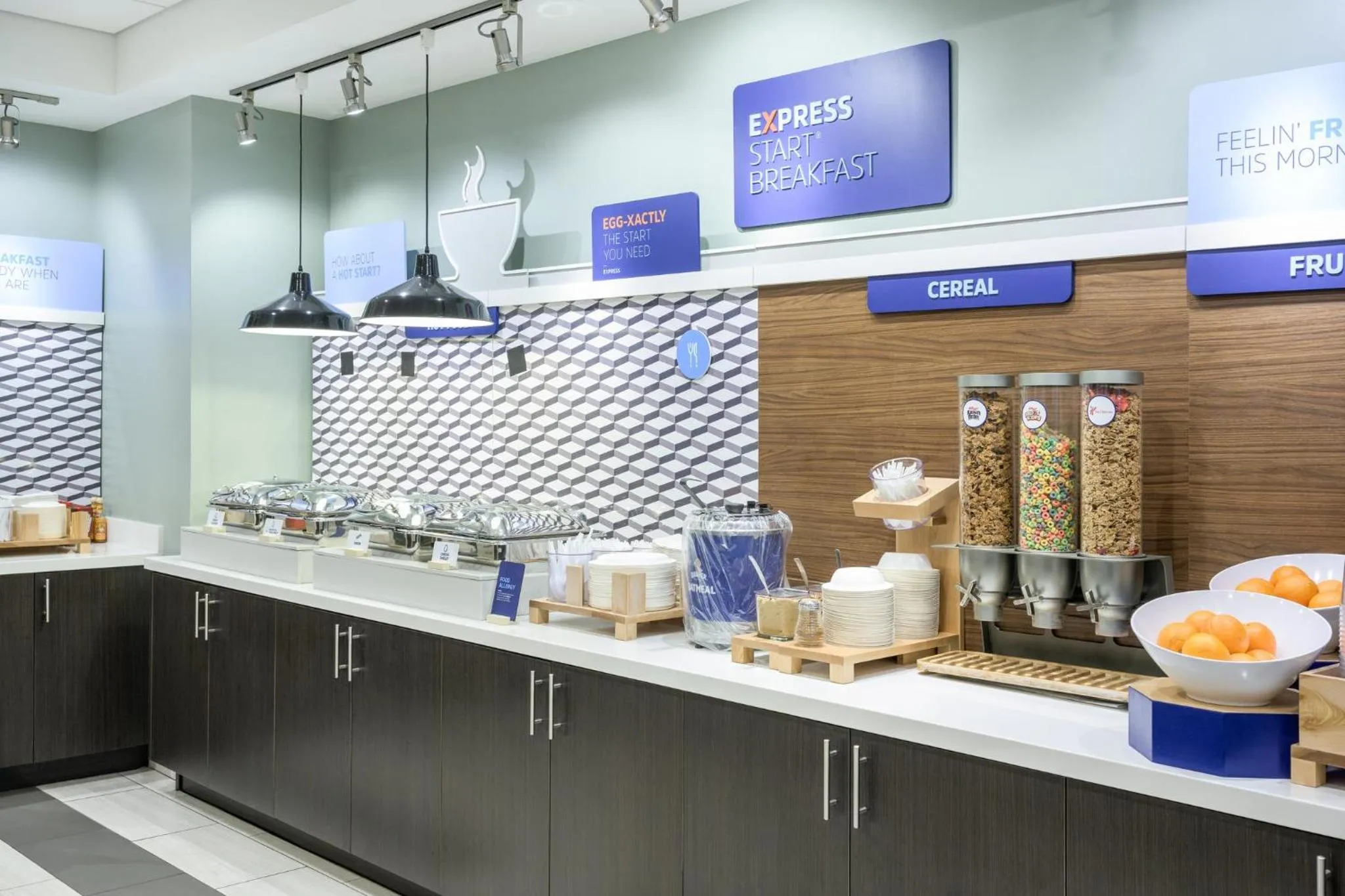 Breakfast in Holiday Inn Express & Suites - Gilbert - East Mesa by IHG