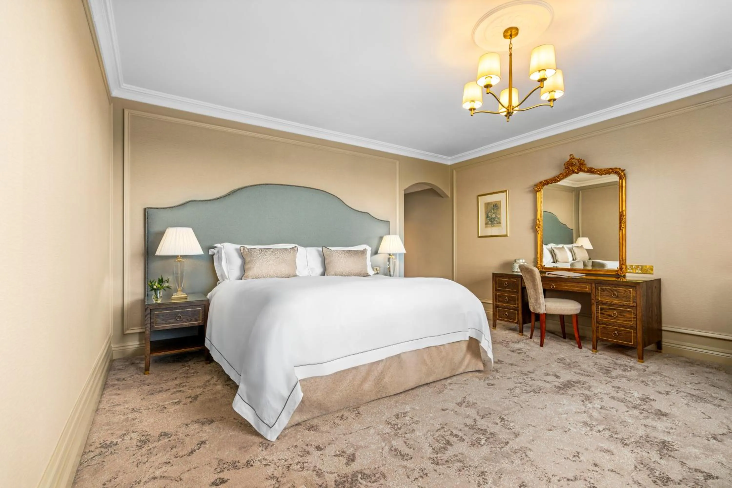 Bedroom, Bed in Glenlo Abbey Hotel