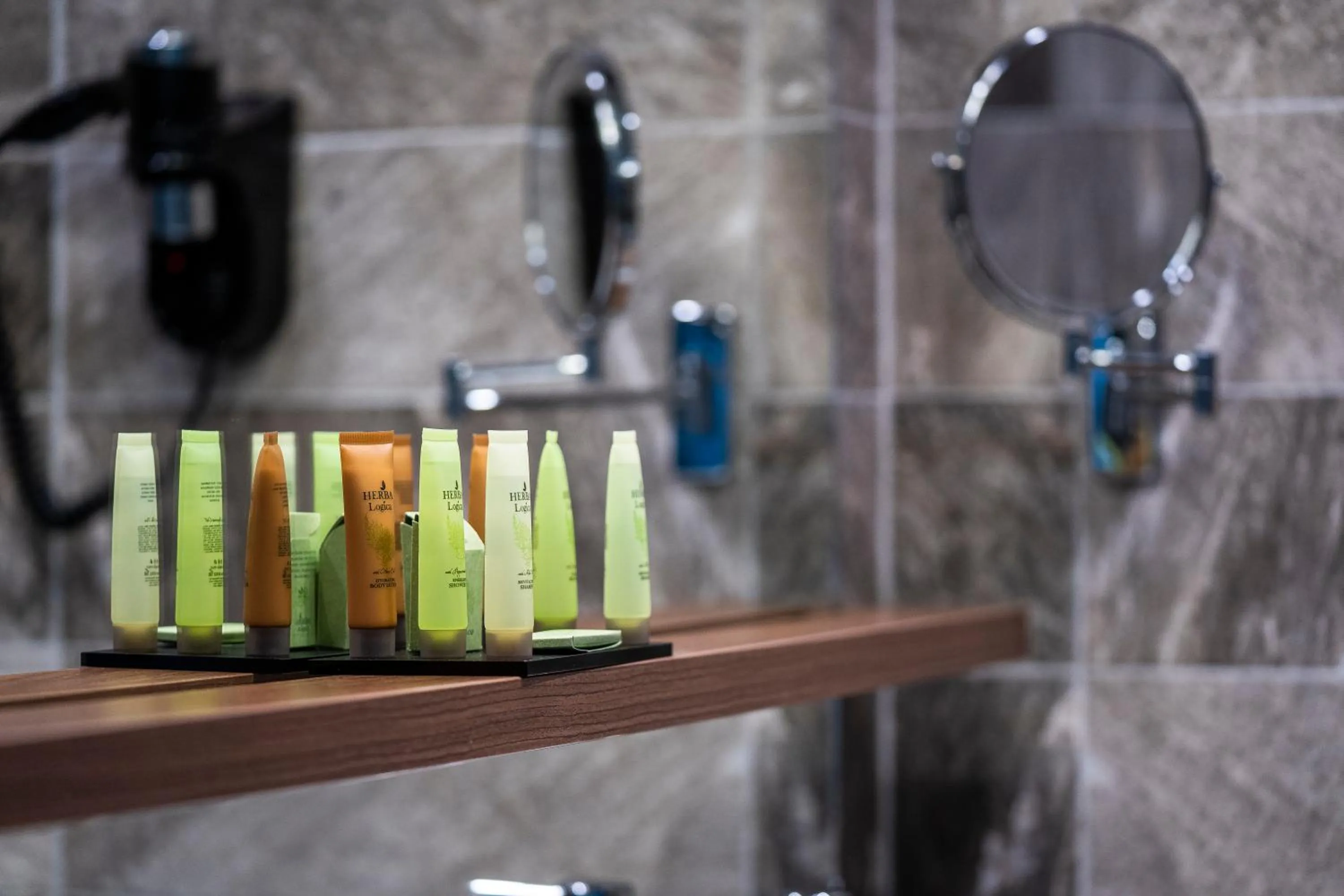 Bathroom in HVD Reina del Mar - Premium Spa Service & Free Parking