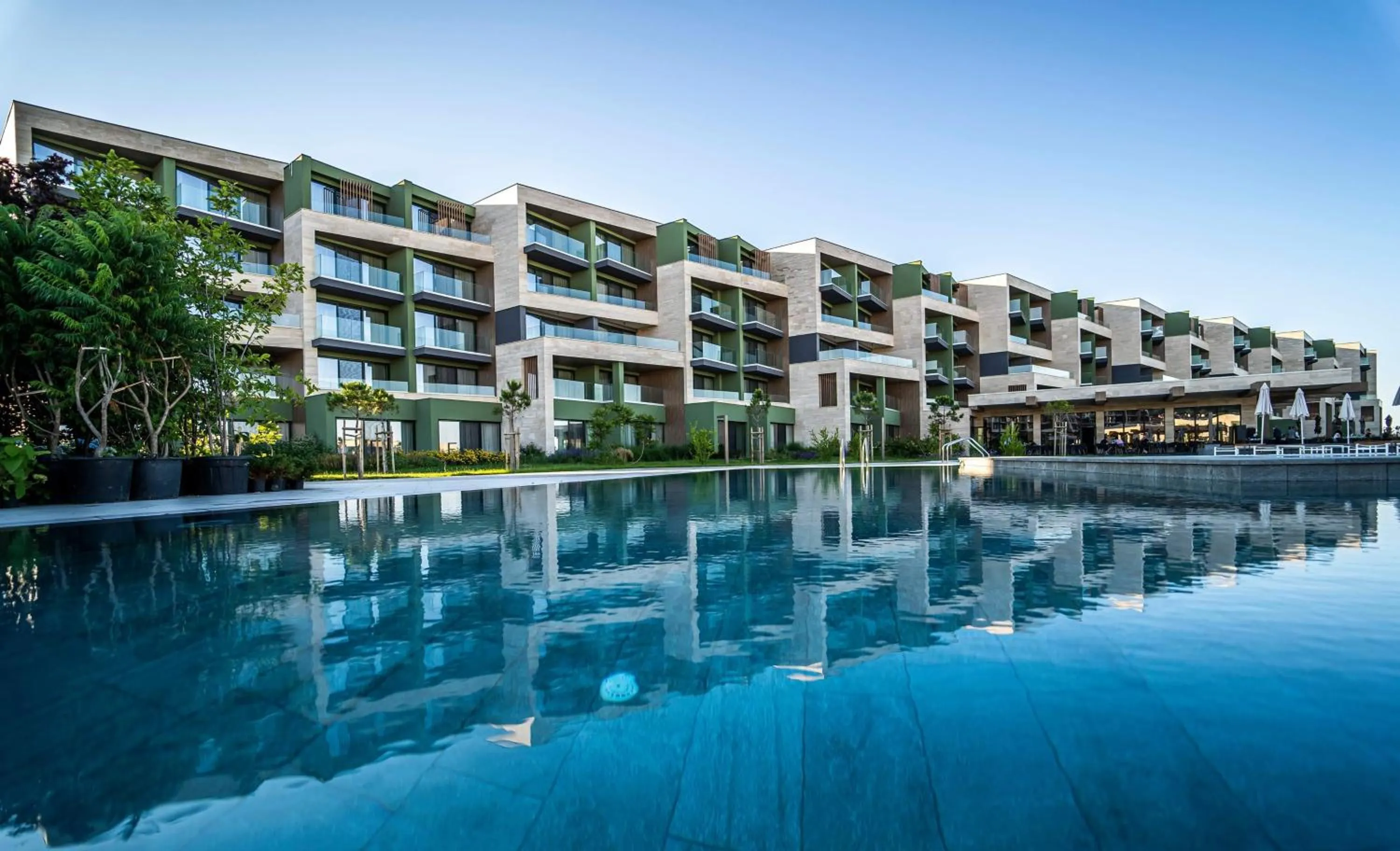 Property building in HVD Reina del Mar - Premium Spa Service & Free Parking