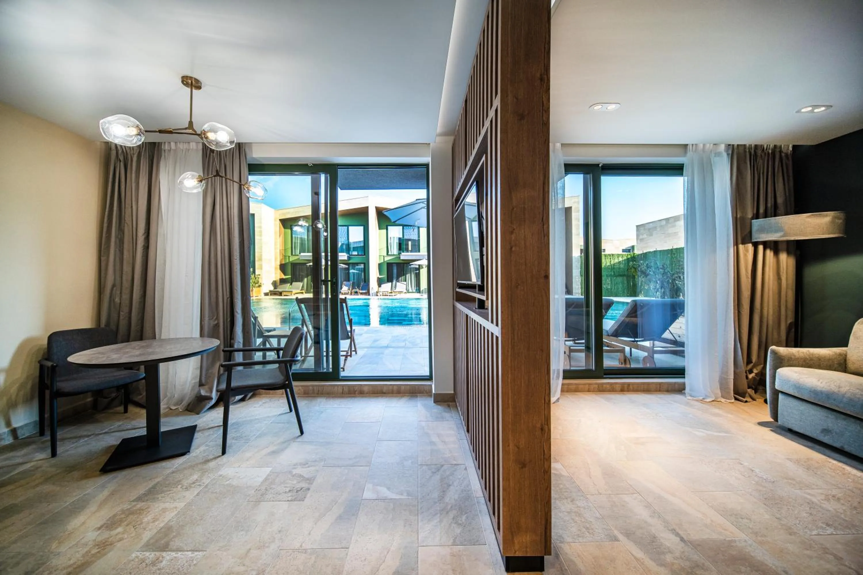 Balcony/Terrace in HVD Reina del Mar - Premium Spa Service & Free Parking