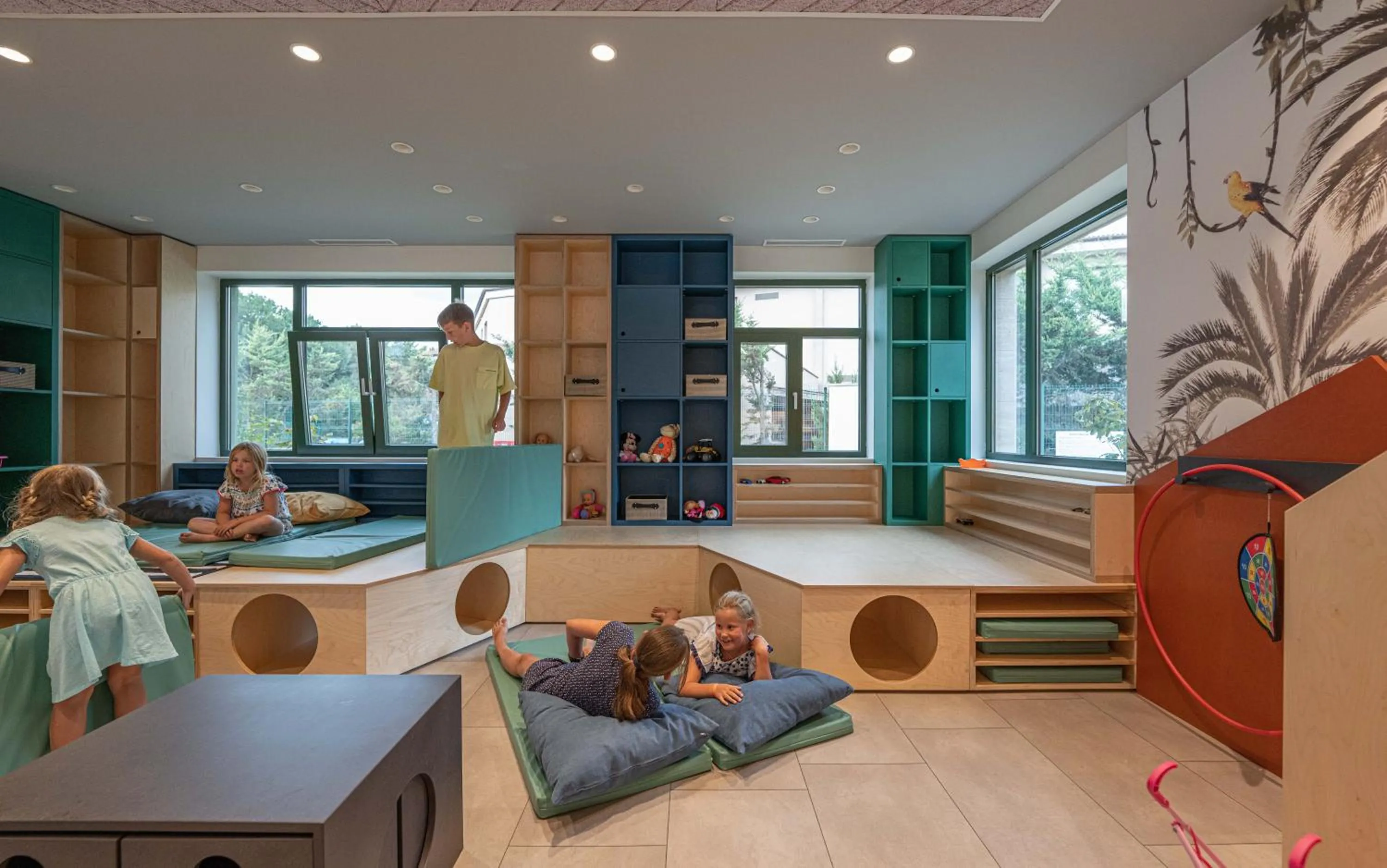 Kids's club in HVD Reina del Mar - Premium Spa Service & Free Parking