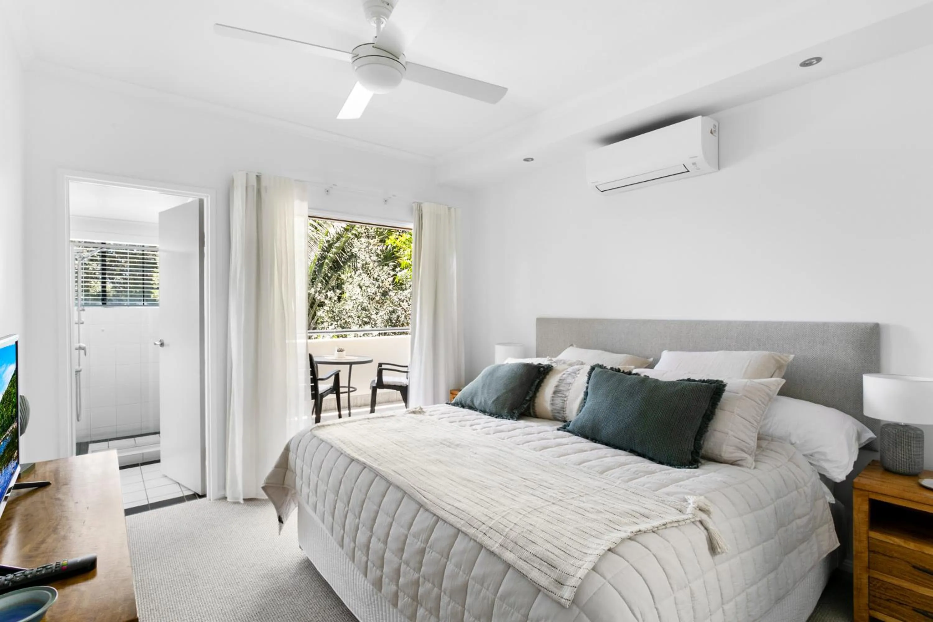 Bed in Papillon Coolum