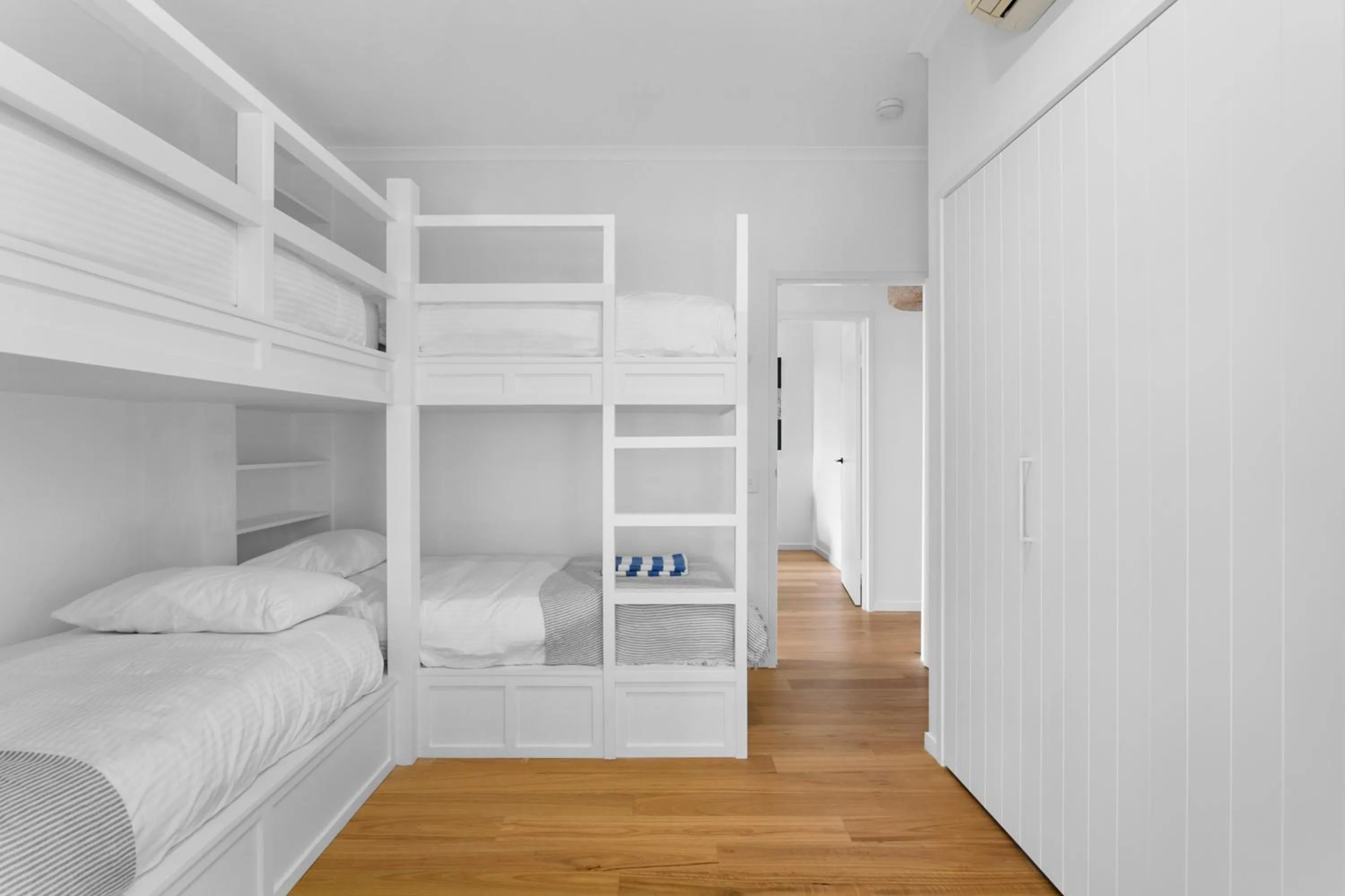 Bed in Papillon Coolum