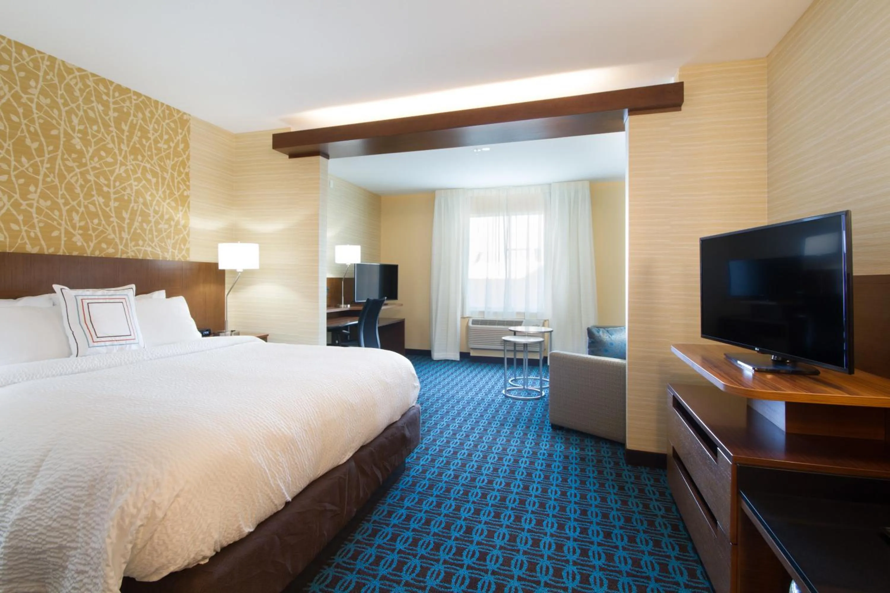 Bedroom, Bed in Fairfield Inn & Suites by Marriott Buffalo Amherst/University