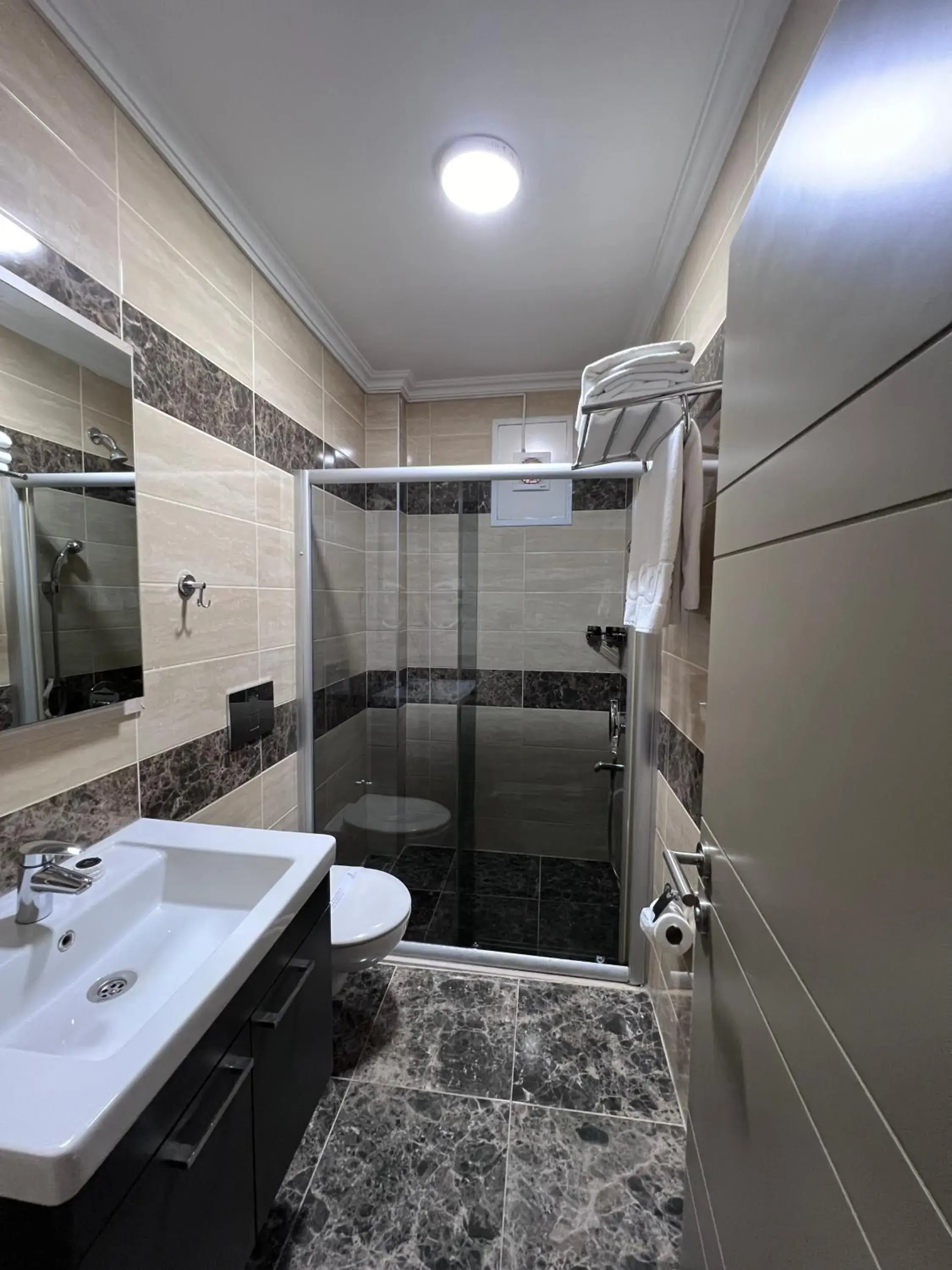 Triple Room in Gul Hotel Triple Room in Gul Hotel