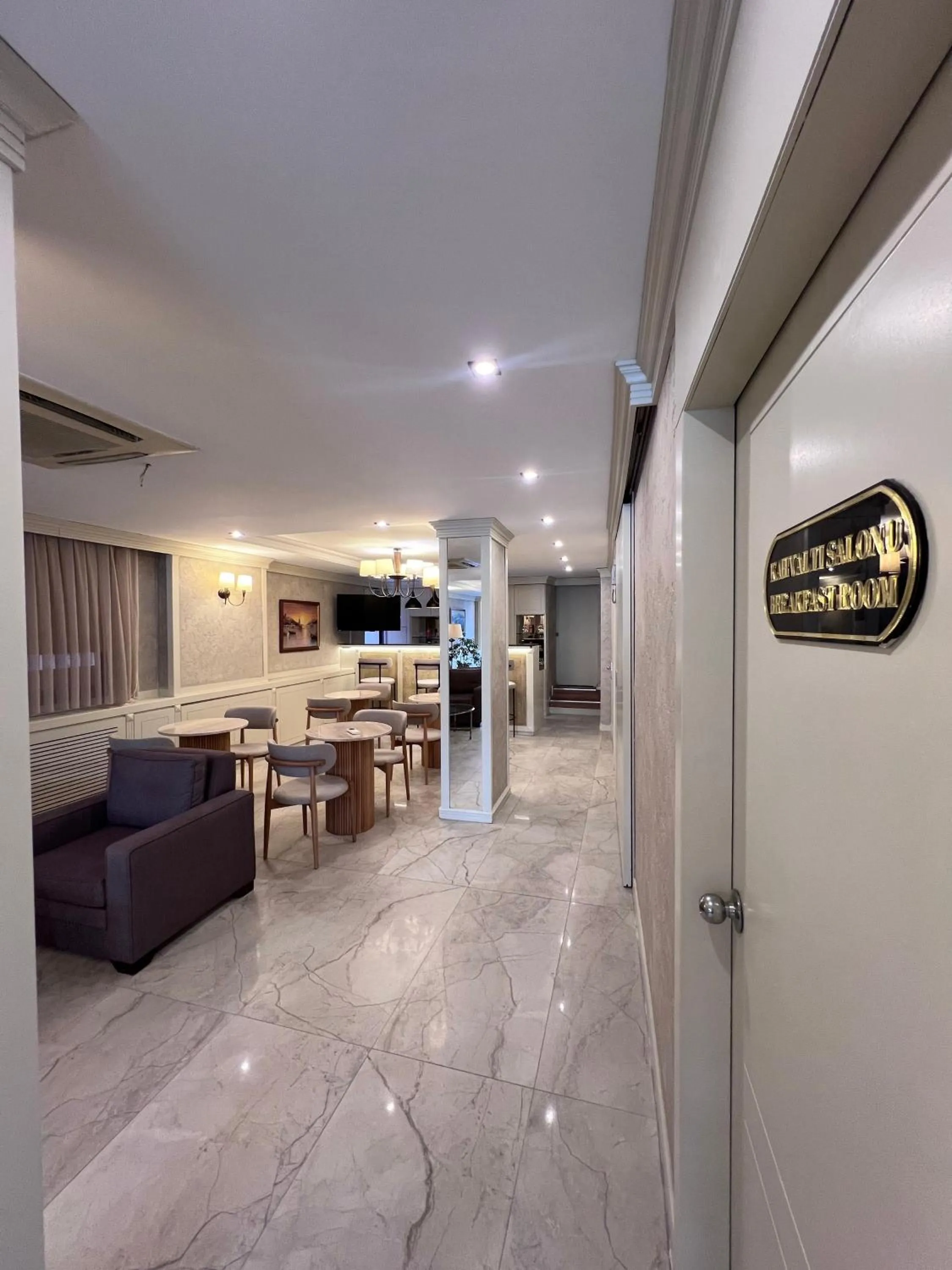 Lobby or reception in Gul Hotel