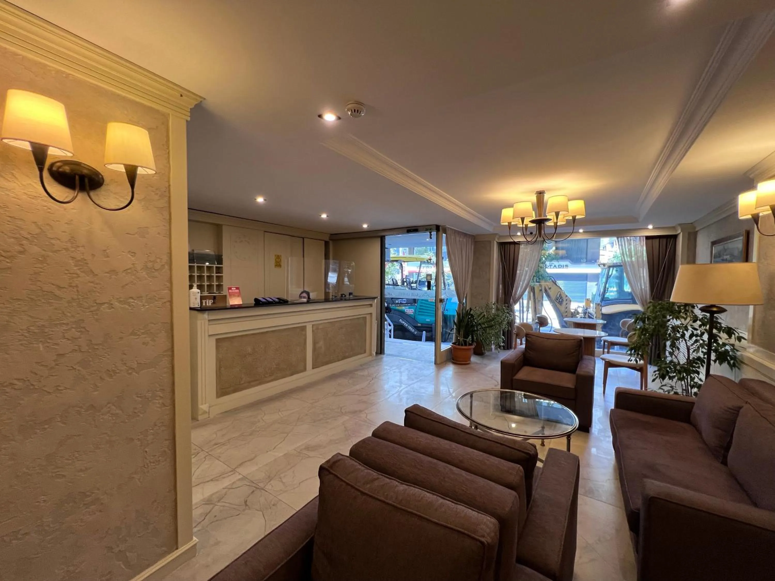 Lobby or reception in Gul Hotel