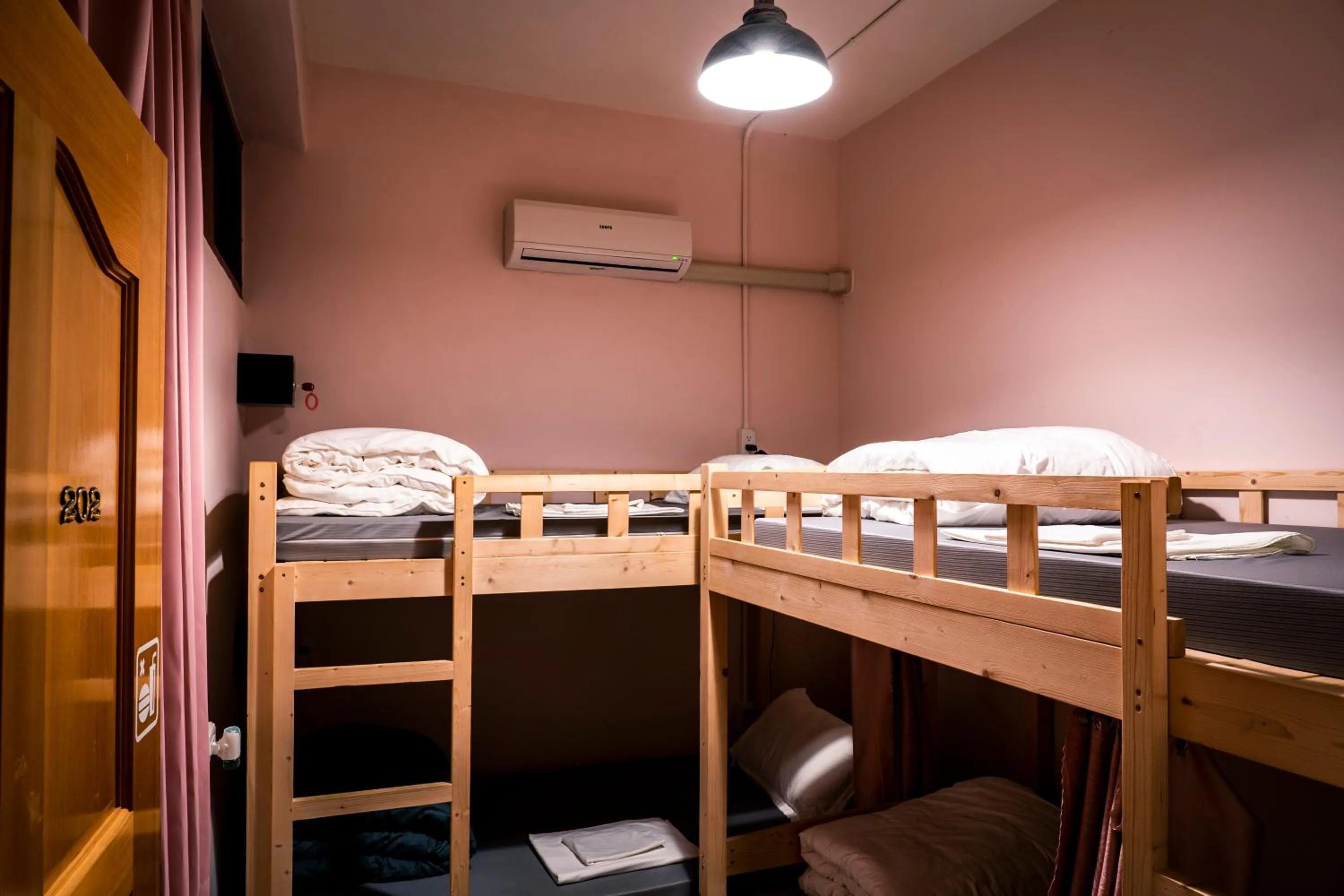 Bed in MILU Backpacker Hostel