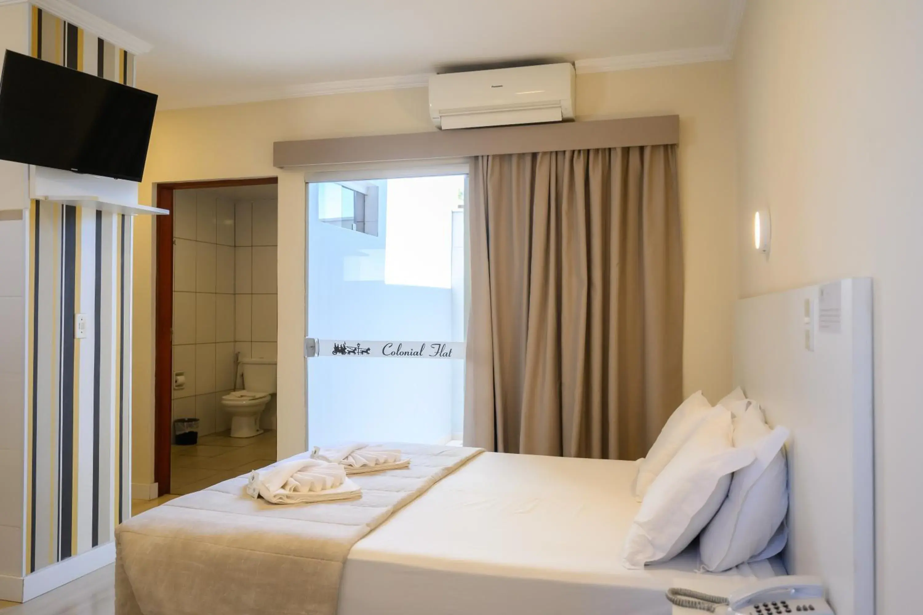 Deluxe Double Room - single occupancy in Colonial Flat Hotel Deluxe Double Room - single occupancy in Colonial Flat Hotel