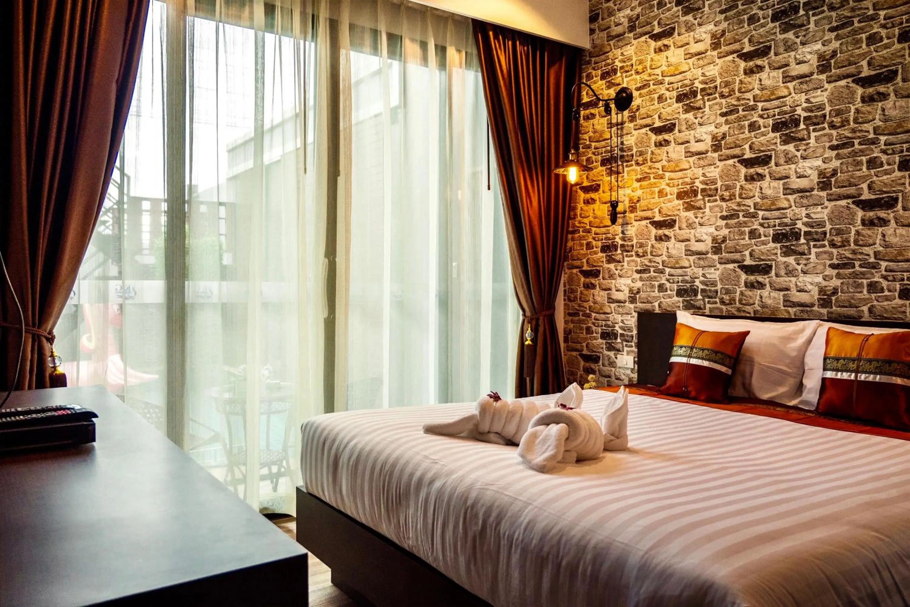 Bed in KG Private Pool Villas Soi 9